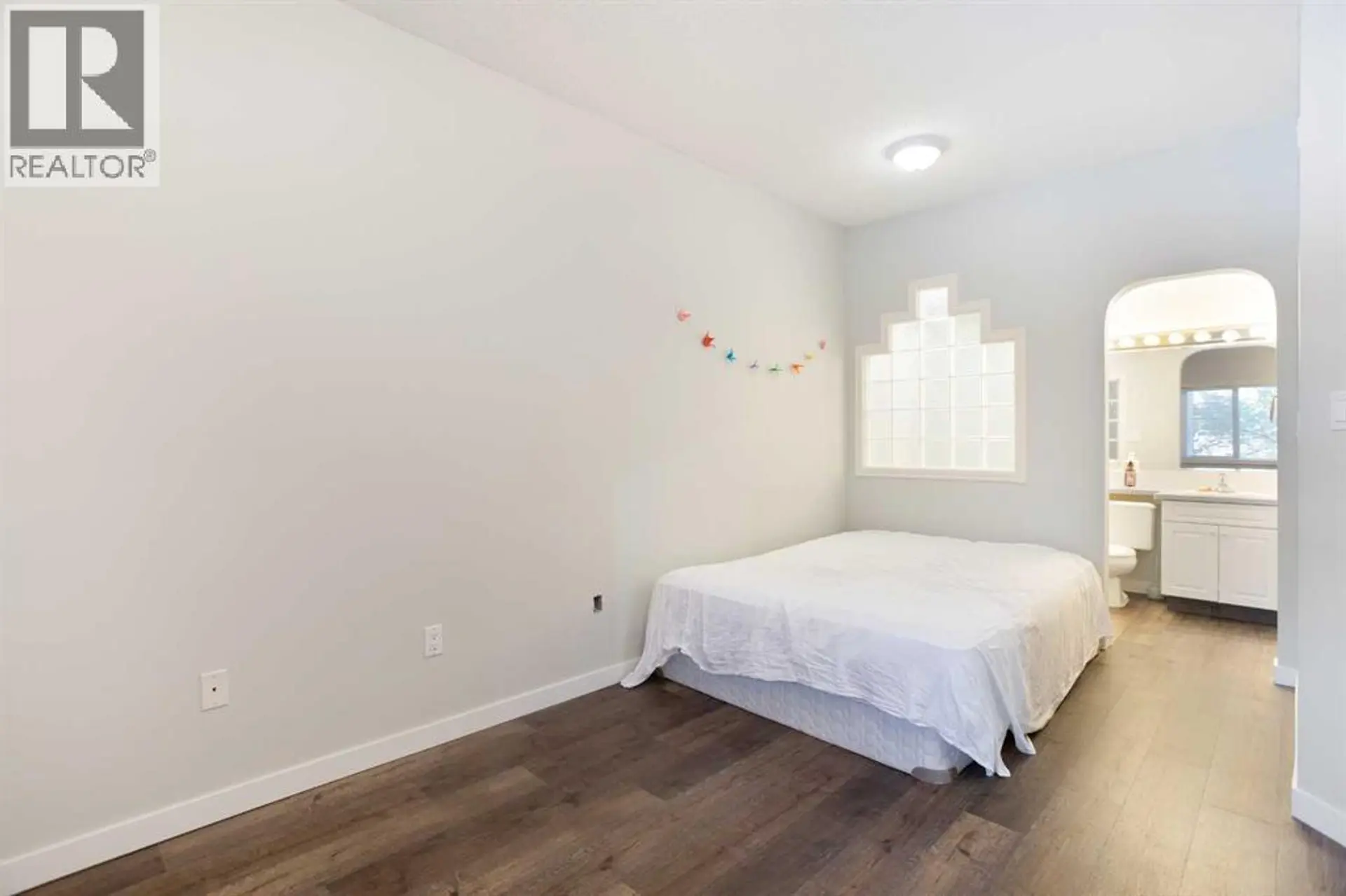 #306 777 3 AVENUE SW - Image 11