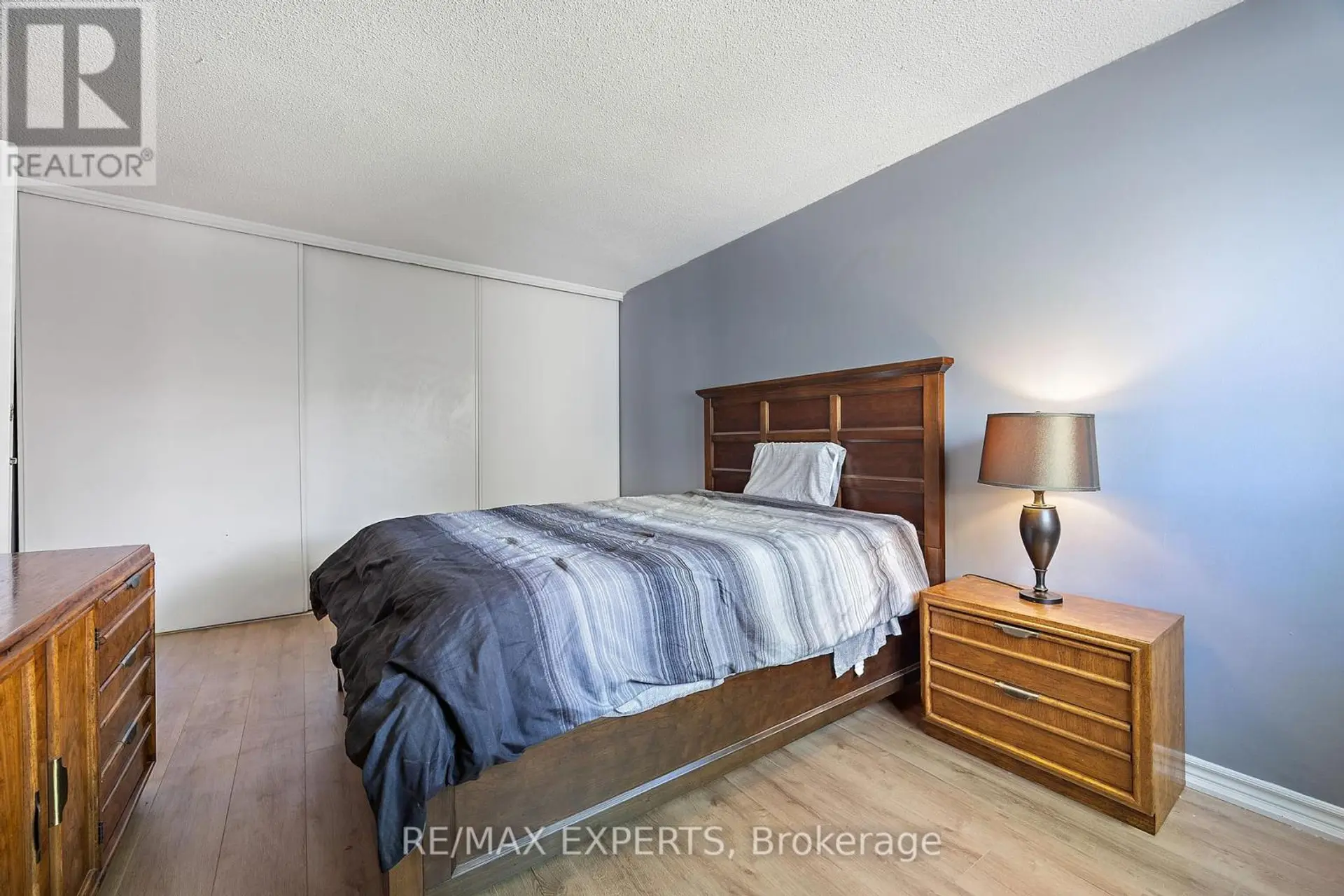 242 MILESTONE CRESCENT - Image 12