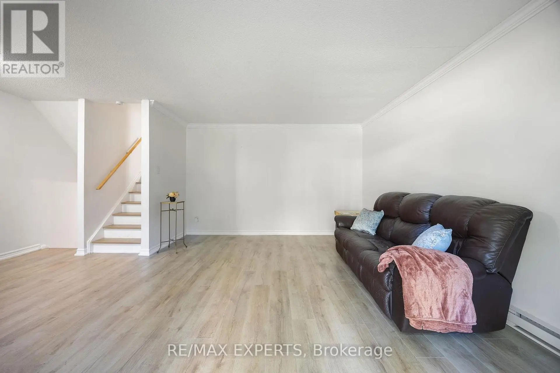 242 MILESTONE CRESCENT - Image 5