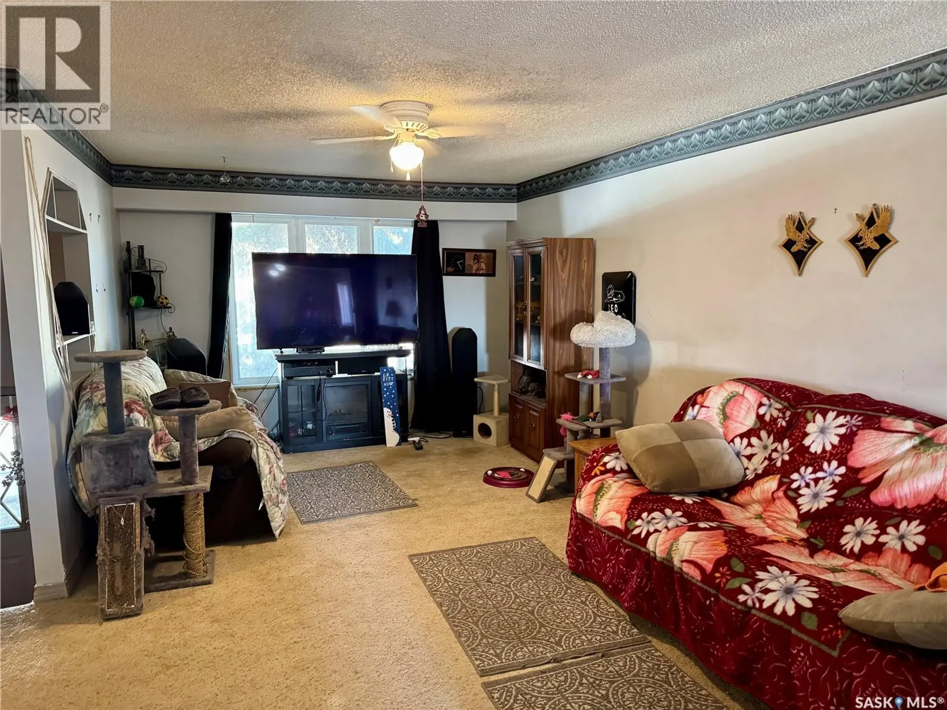 1215 ATHABASCA STREET W - Image 2