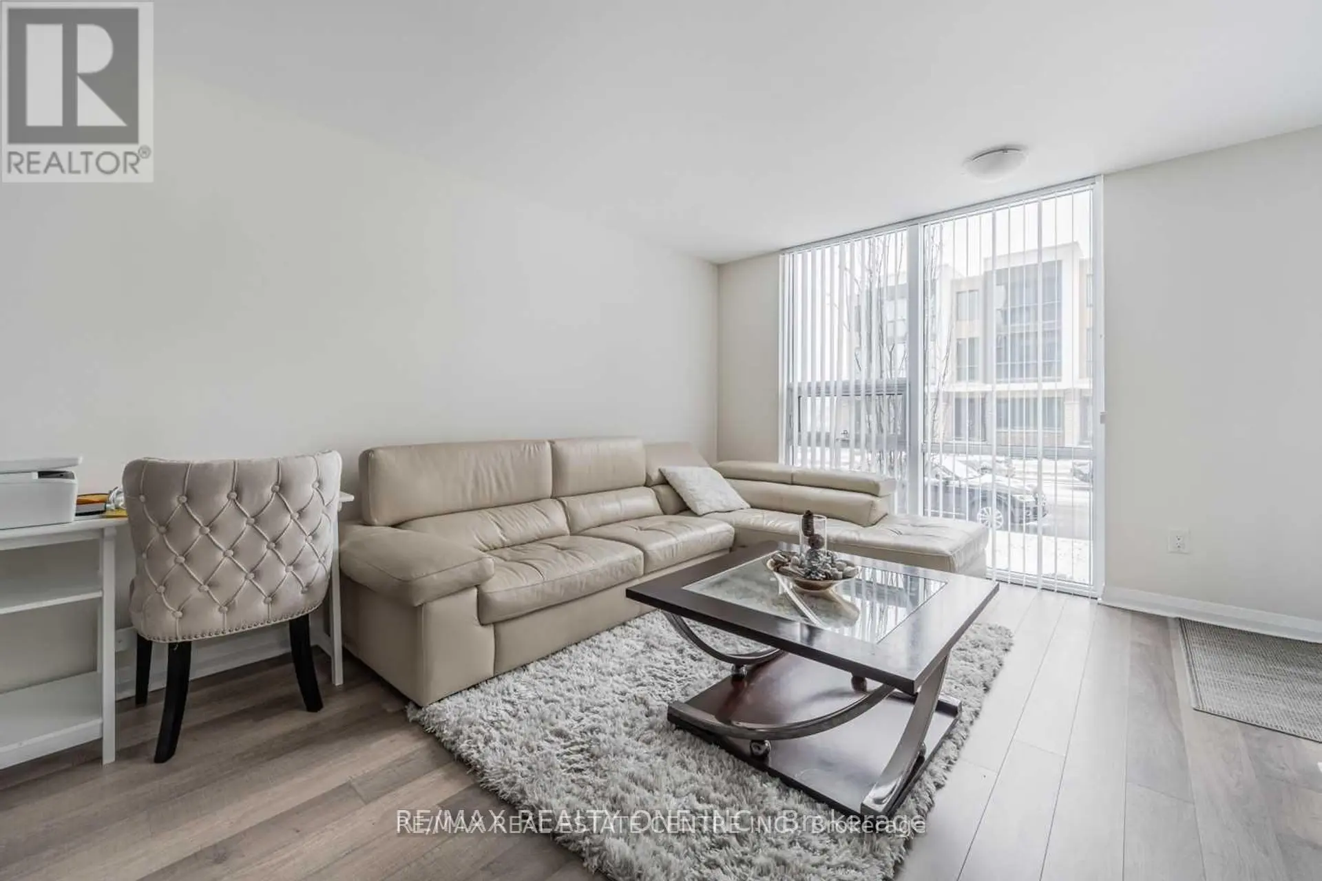 #112 5025 FOUR SPRINGS AVENUE - Image 6