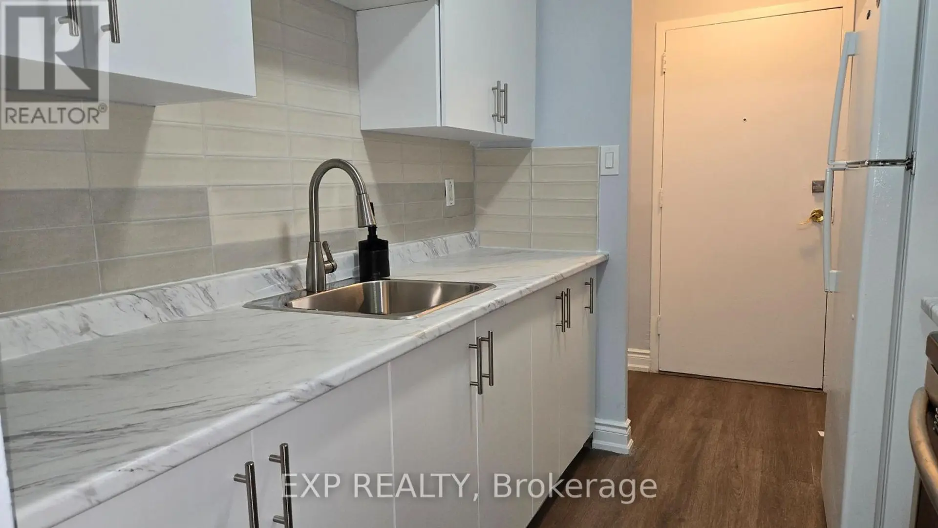 #508 2485 WOKING CRESCENT - Image 9