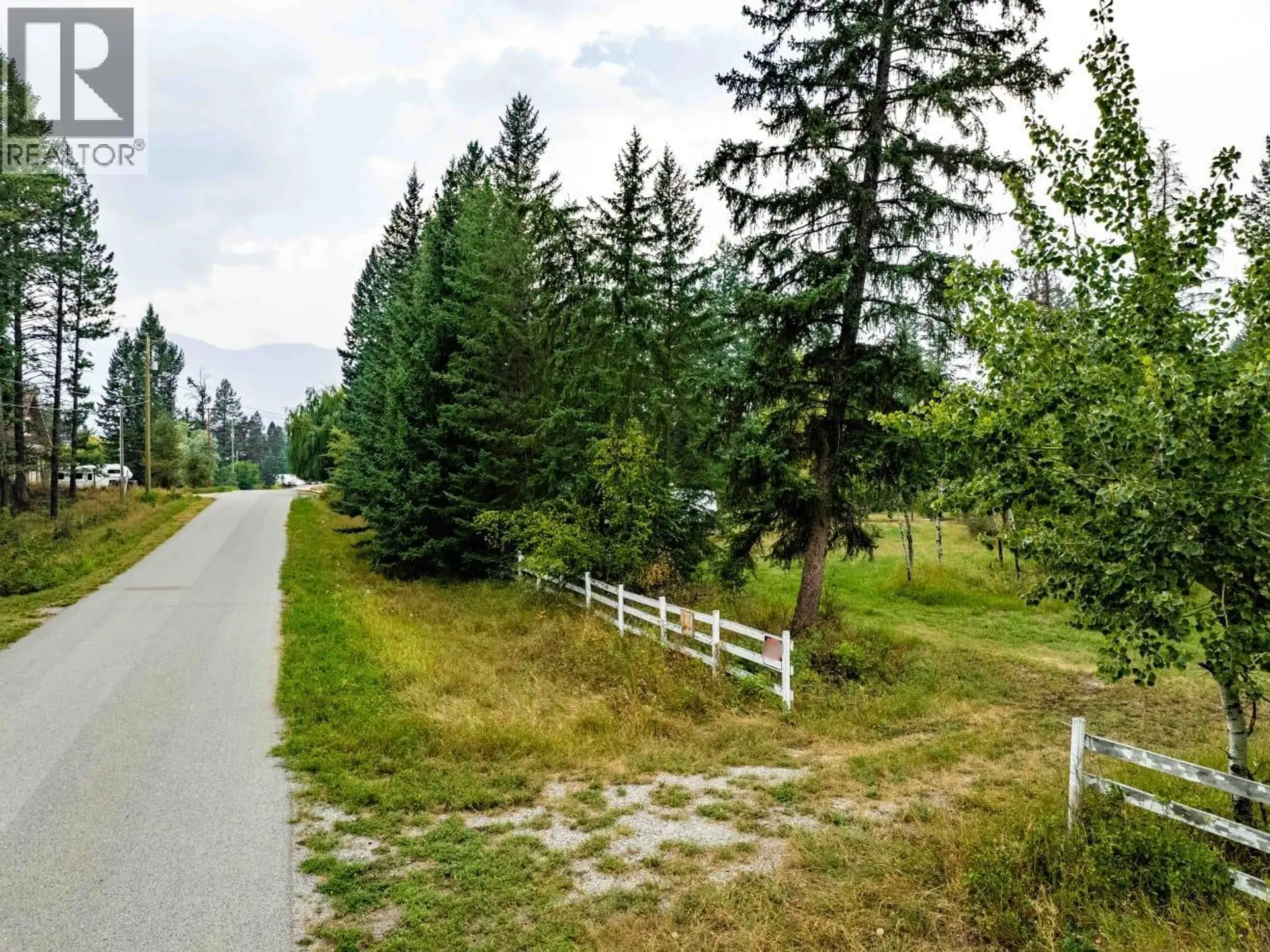 Property at LOT 3, PLAN NEP83874, DISTRICT LOT 8, Windermere, BC