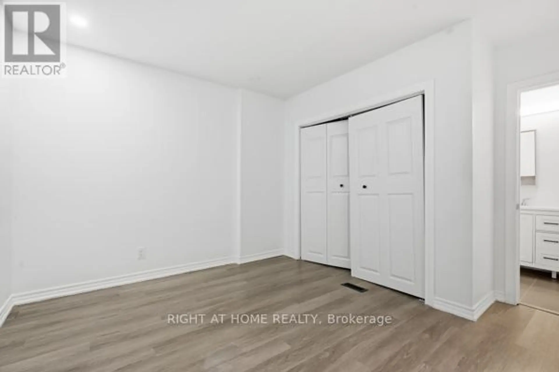 200 GARY DRIVE - Image 11