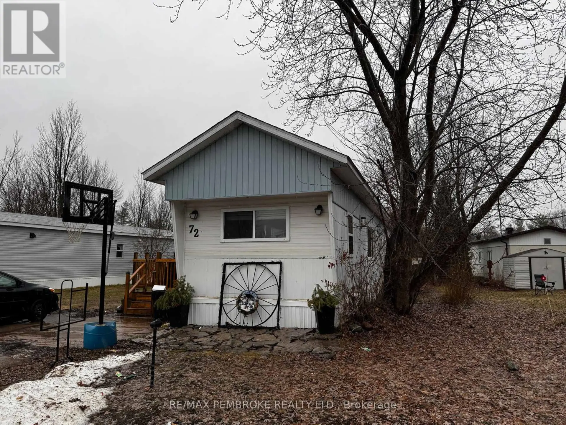 72 PINEHURST ESTATES - Image 1