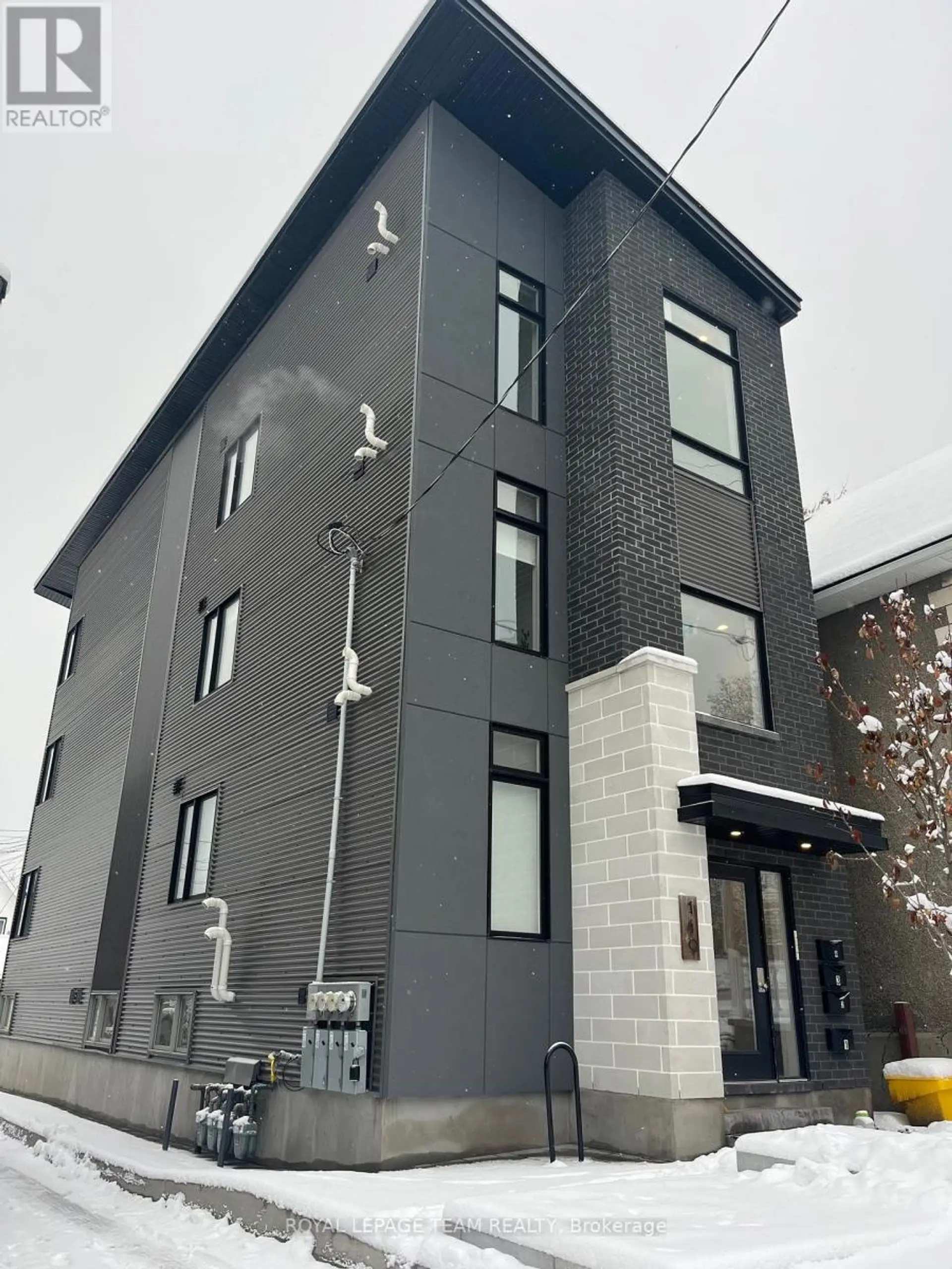 149 WILLOW STREET - Image 1