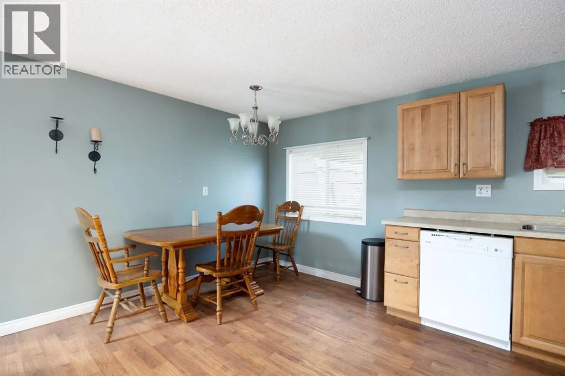 368 GREY CRESCENT - Image 5