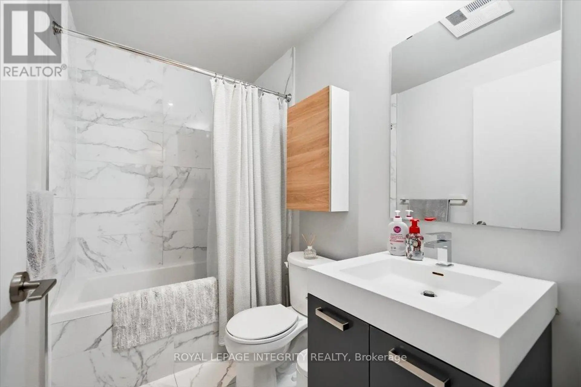 #602 203 CATHERINE STREET - Image 16