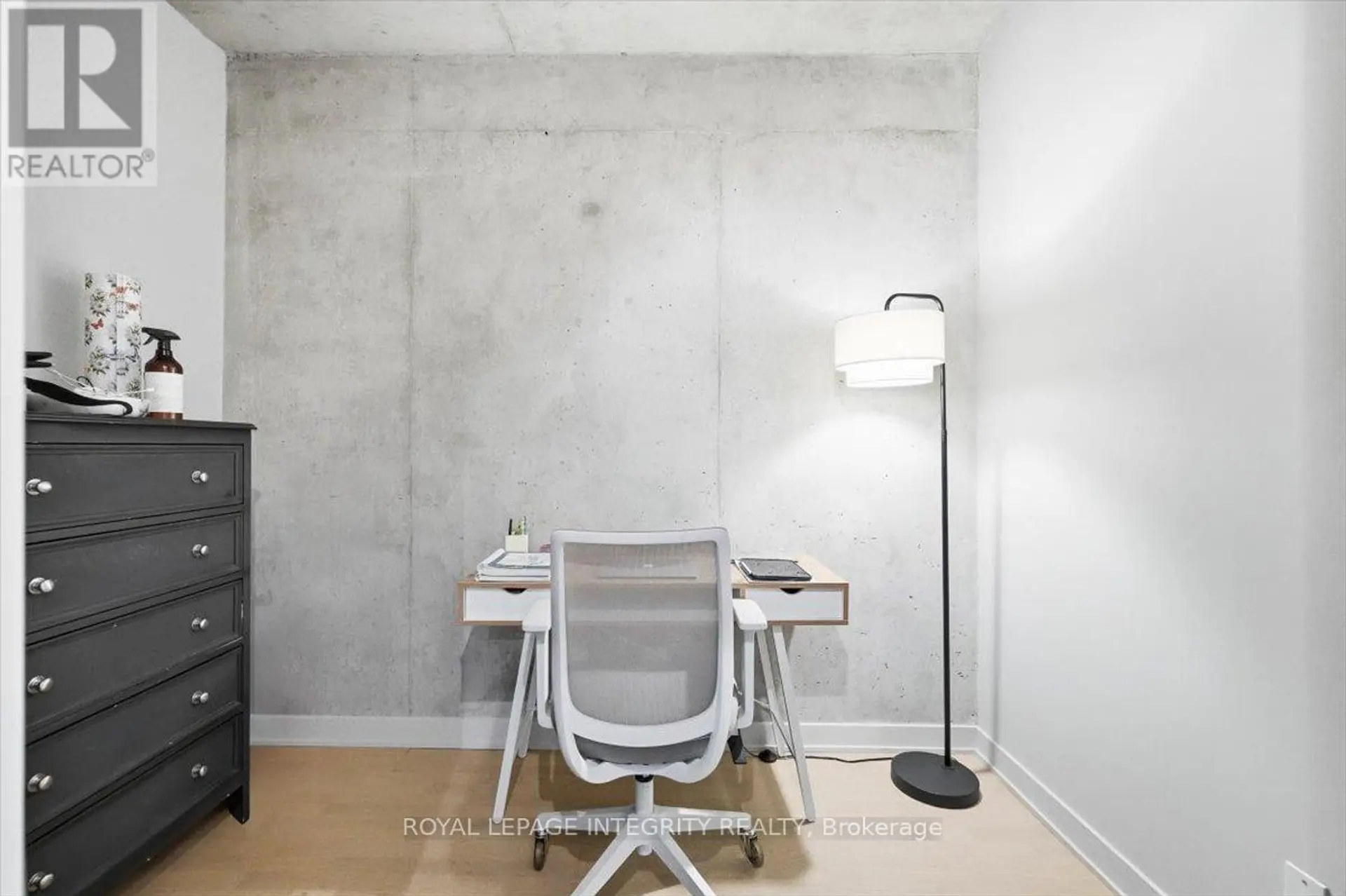 #602 203 CATHERINE STREET - Image 17