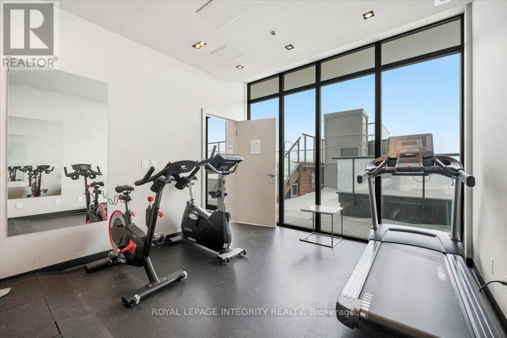 #602 203 CATHERINE STREET - Image 19