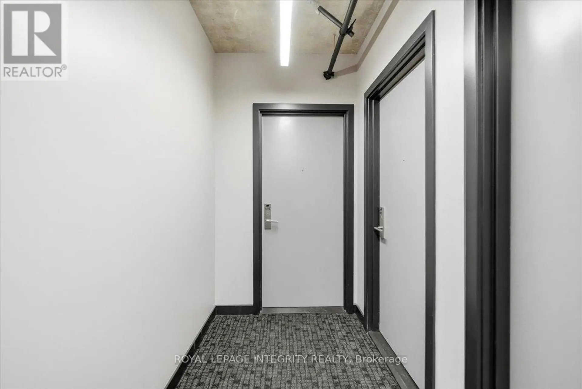 #602 203 CATHERINE STREET - Image 2