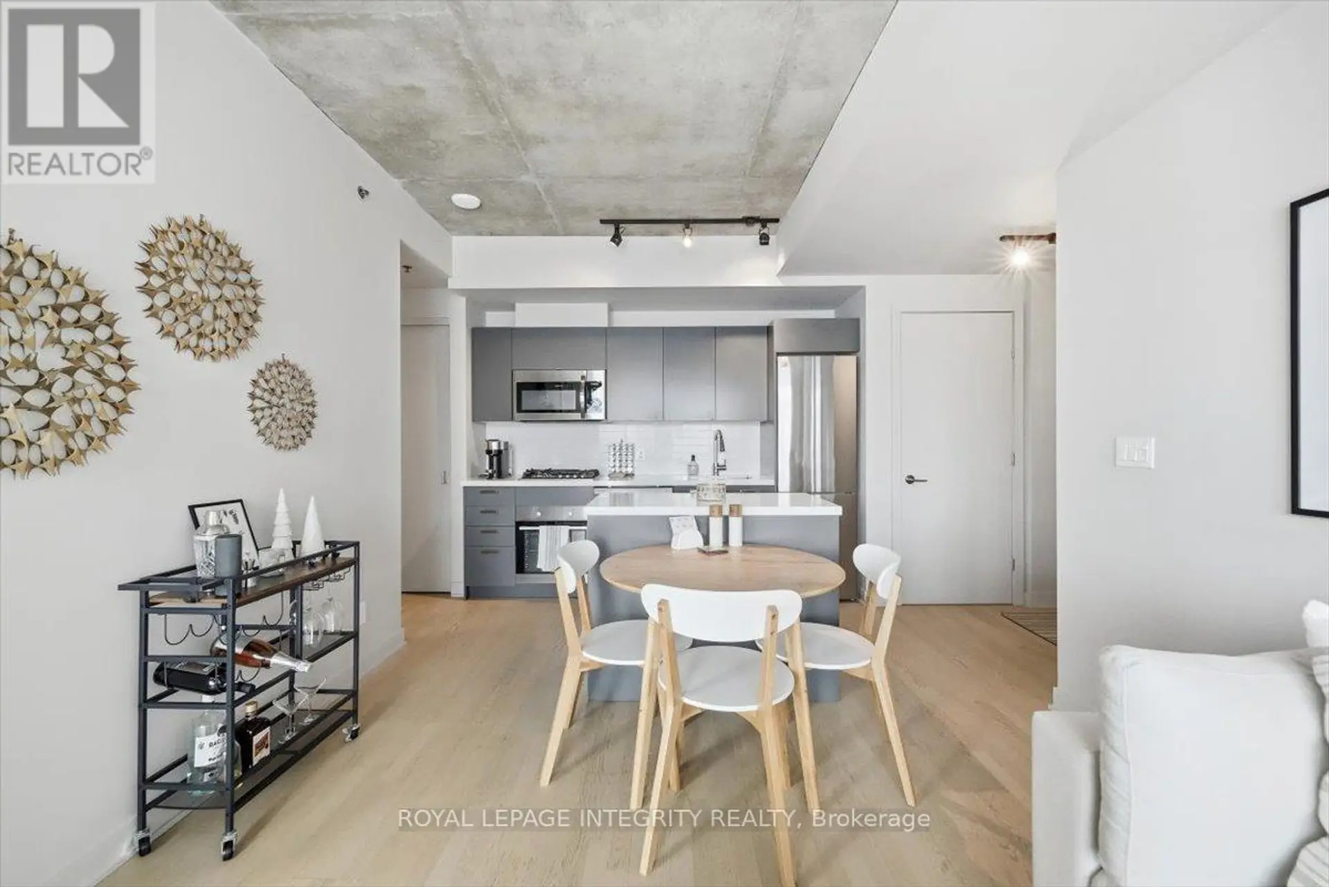 #602 203 CATHERINE STREET - Image 9