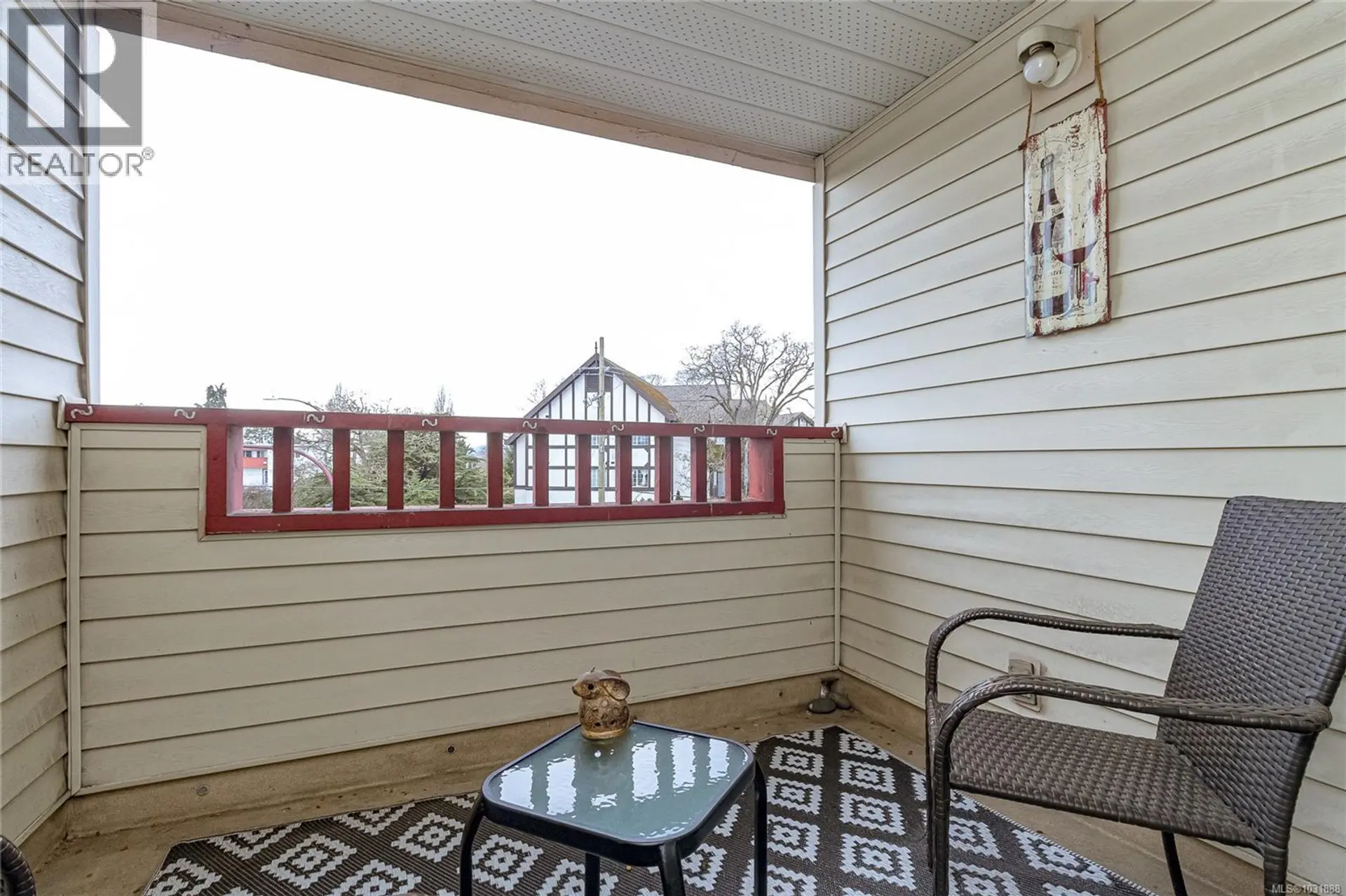 Property at #304 2511 QUADRA ST, Victoria, BC