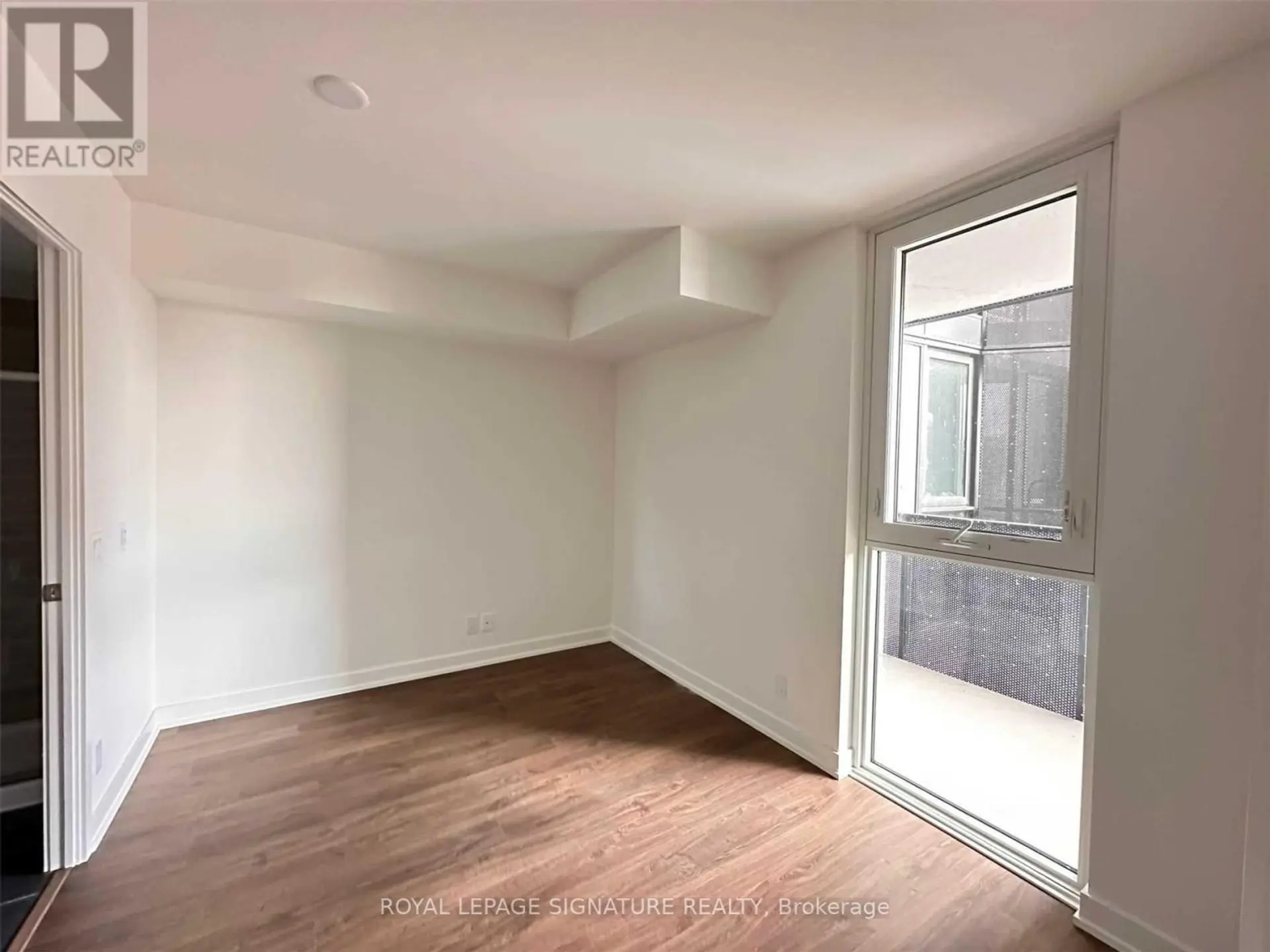 #406 30 TRETTI WAY - Image 7