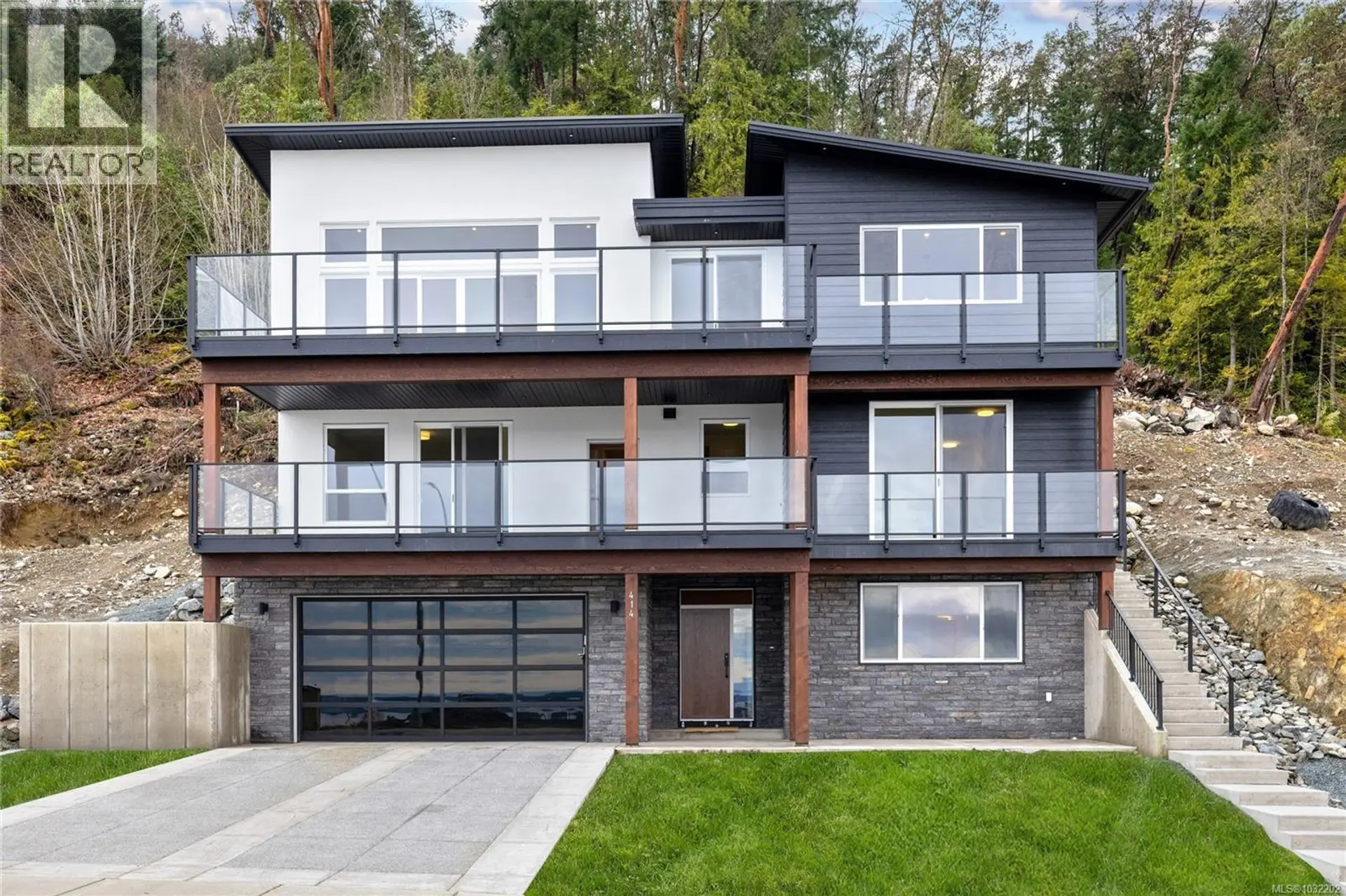 Property at 414 Thetis Dr, Ladysmith, BC