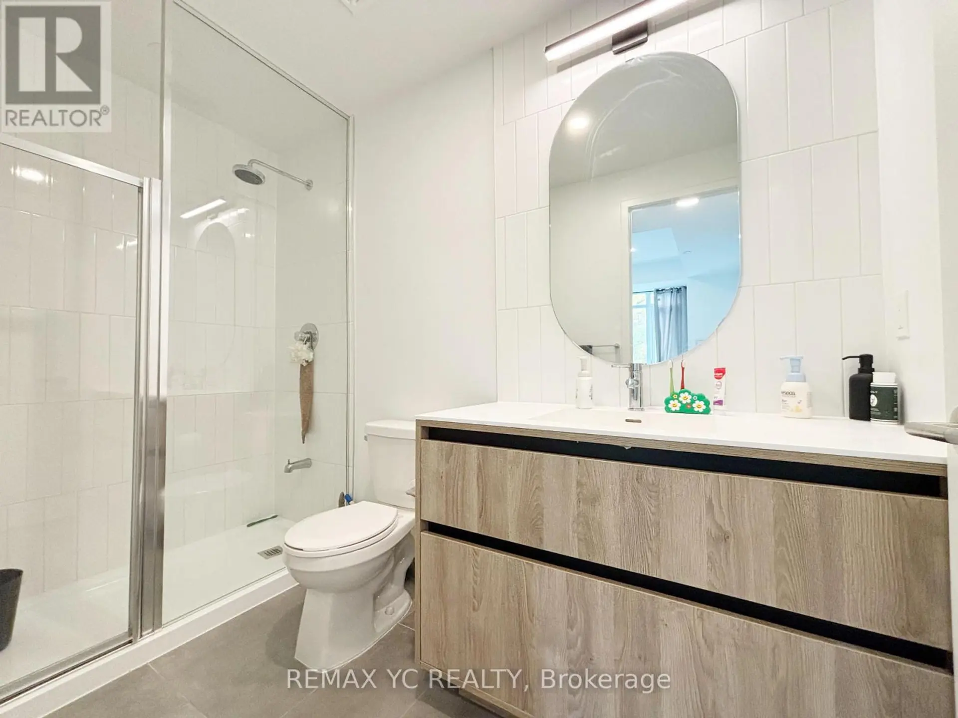 #324 8 BEVERLEY GLEN BOULEVARD - Image 9