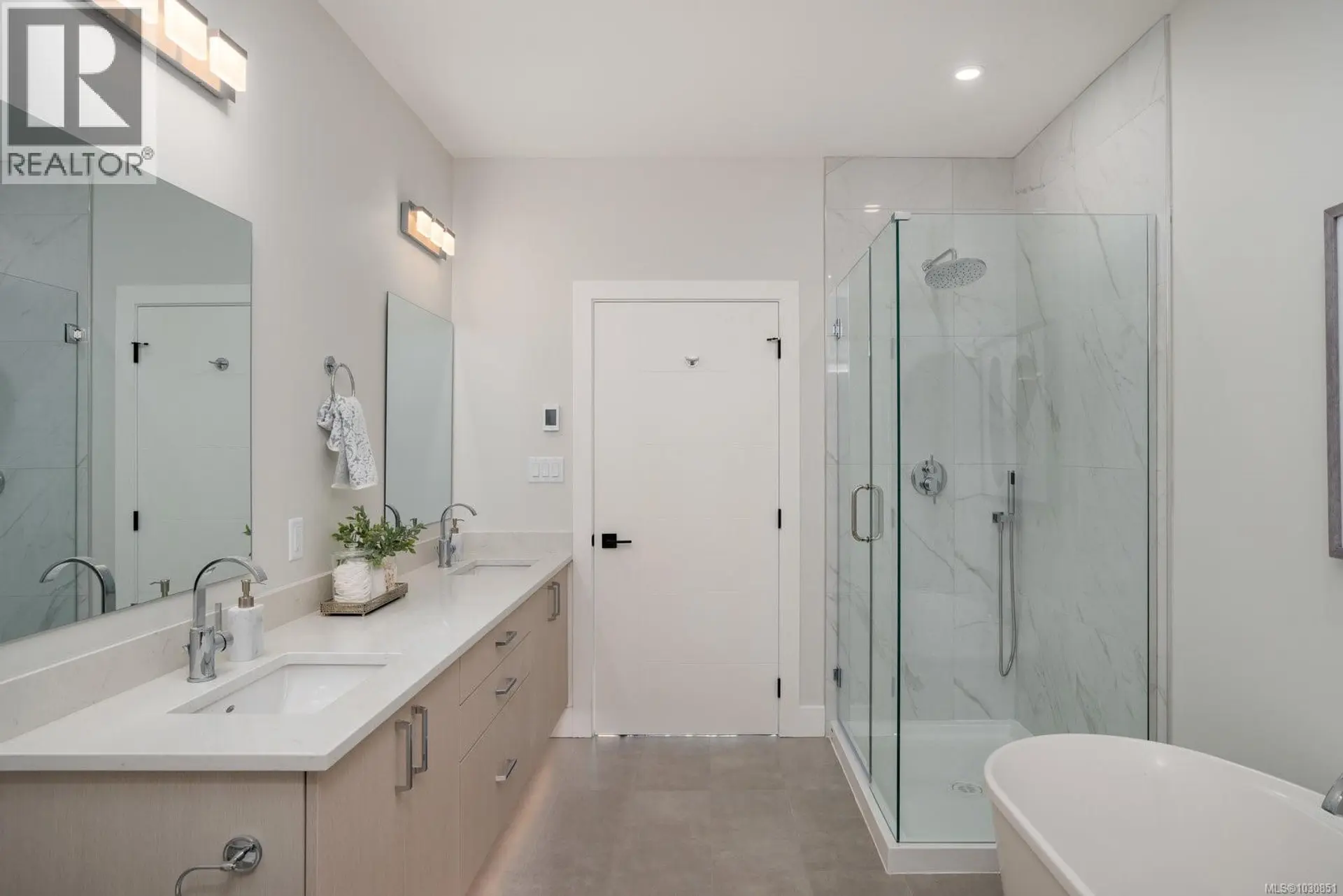 Property at 2284 MALAVIEW AVE, Sidney, BC