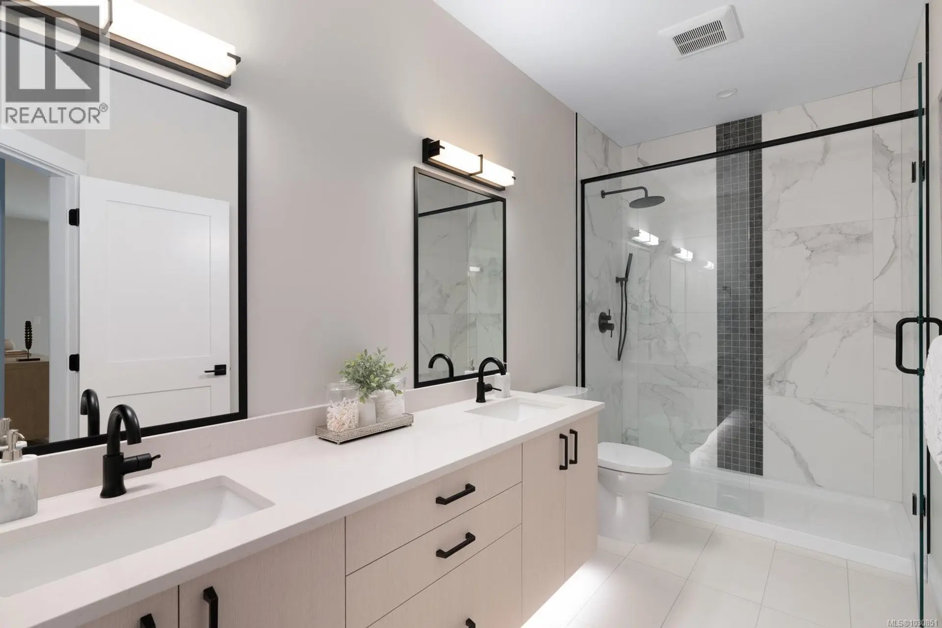 Property at 2284 MALAVIEW AVE, Sidney, BC