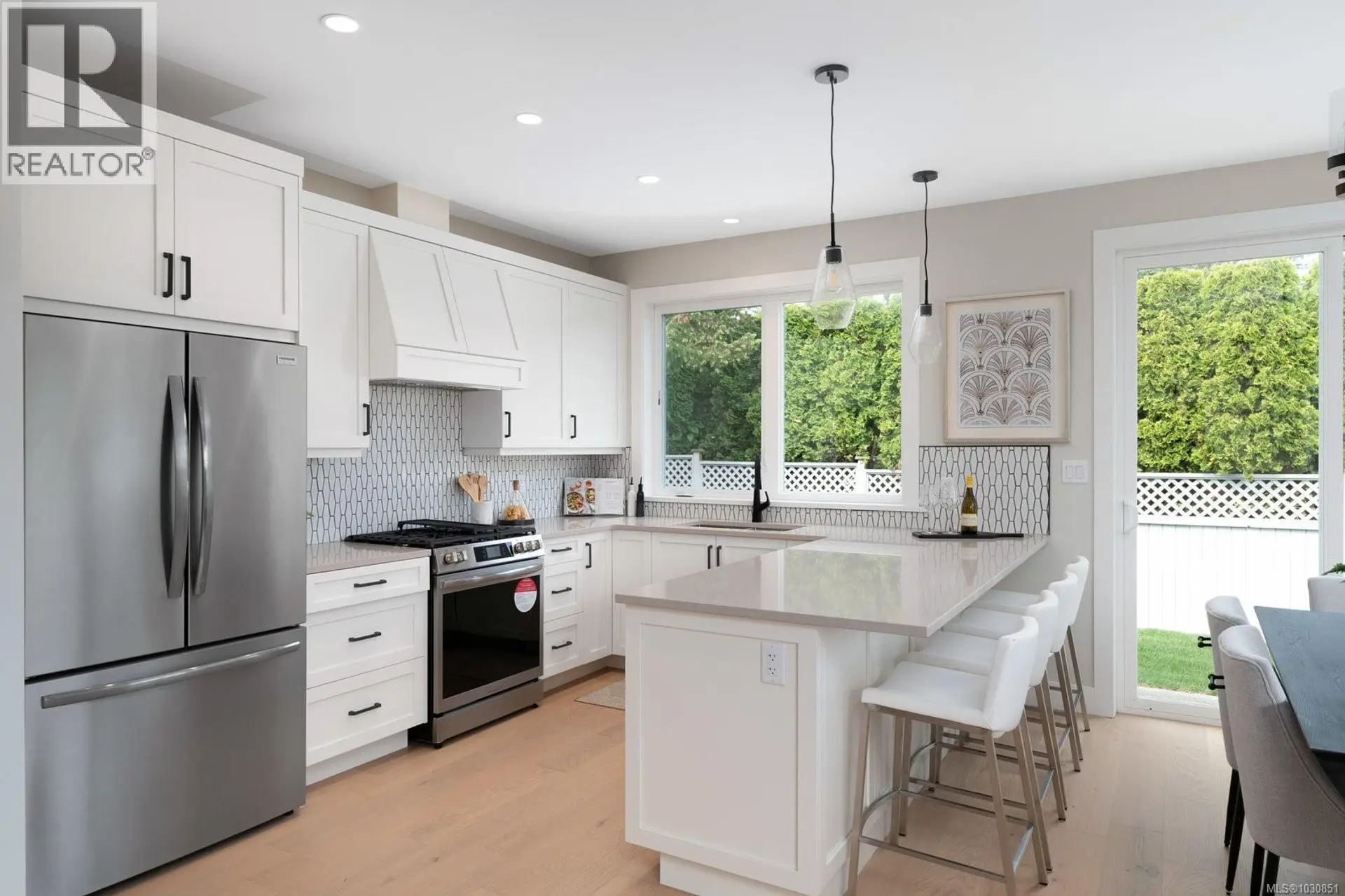 Property at 2284 MALAVIEW AVE, Sidney, BC