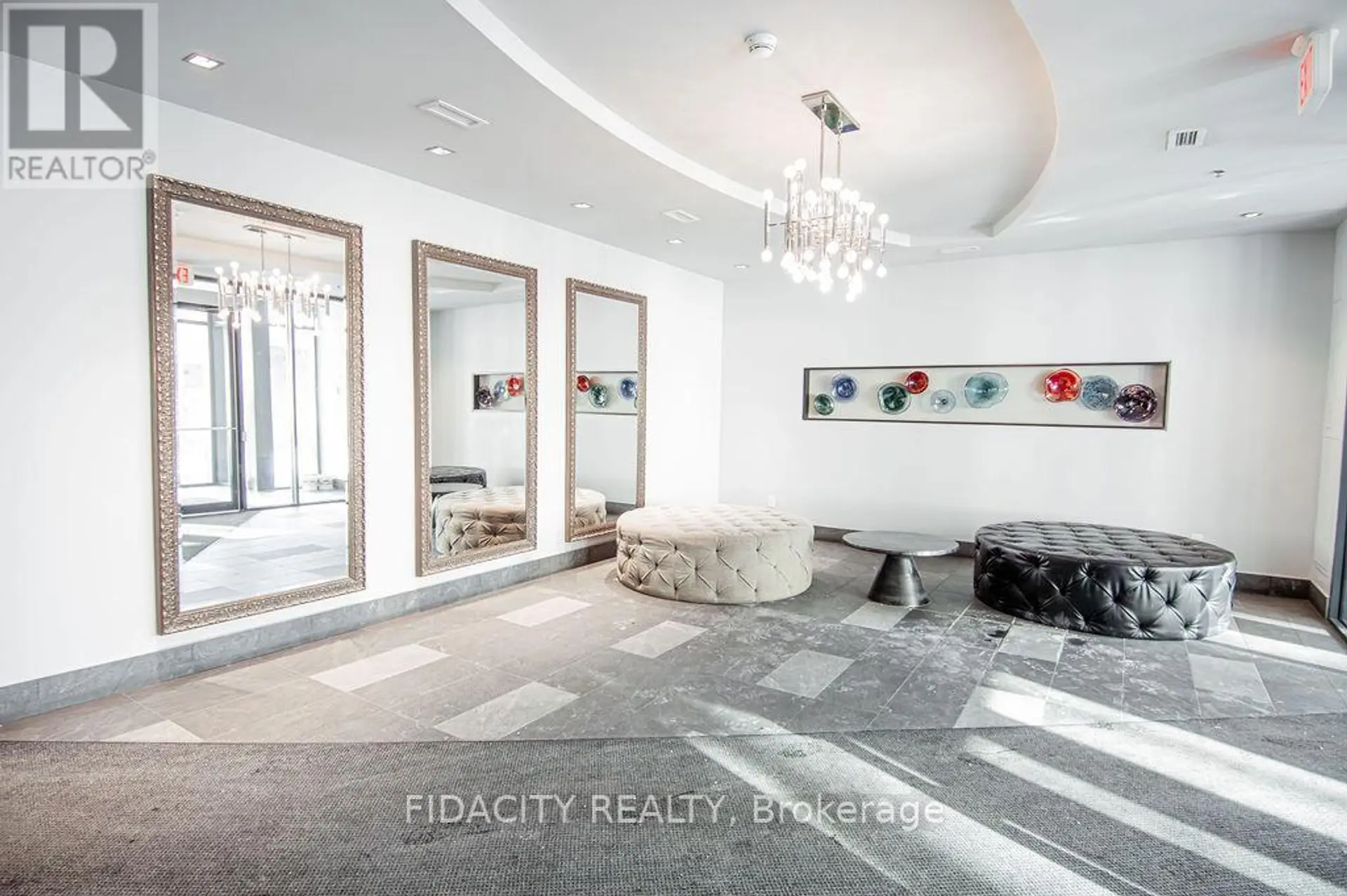 #324 360 PATRICIA AVENUE - Image 2