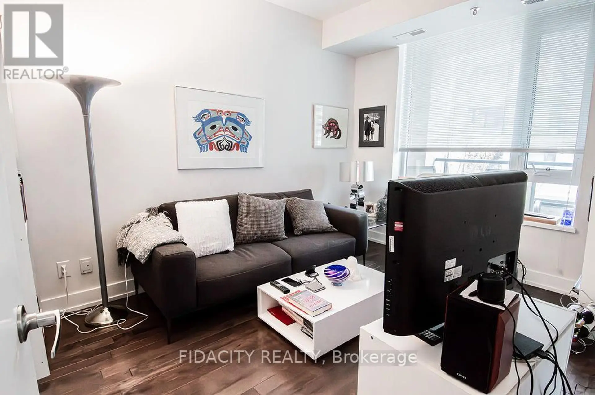 #324 360 PATRICIA AVENUE - Image 8