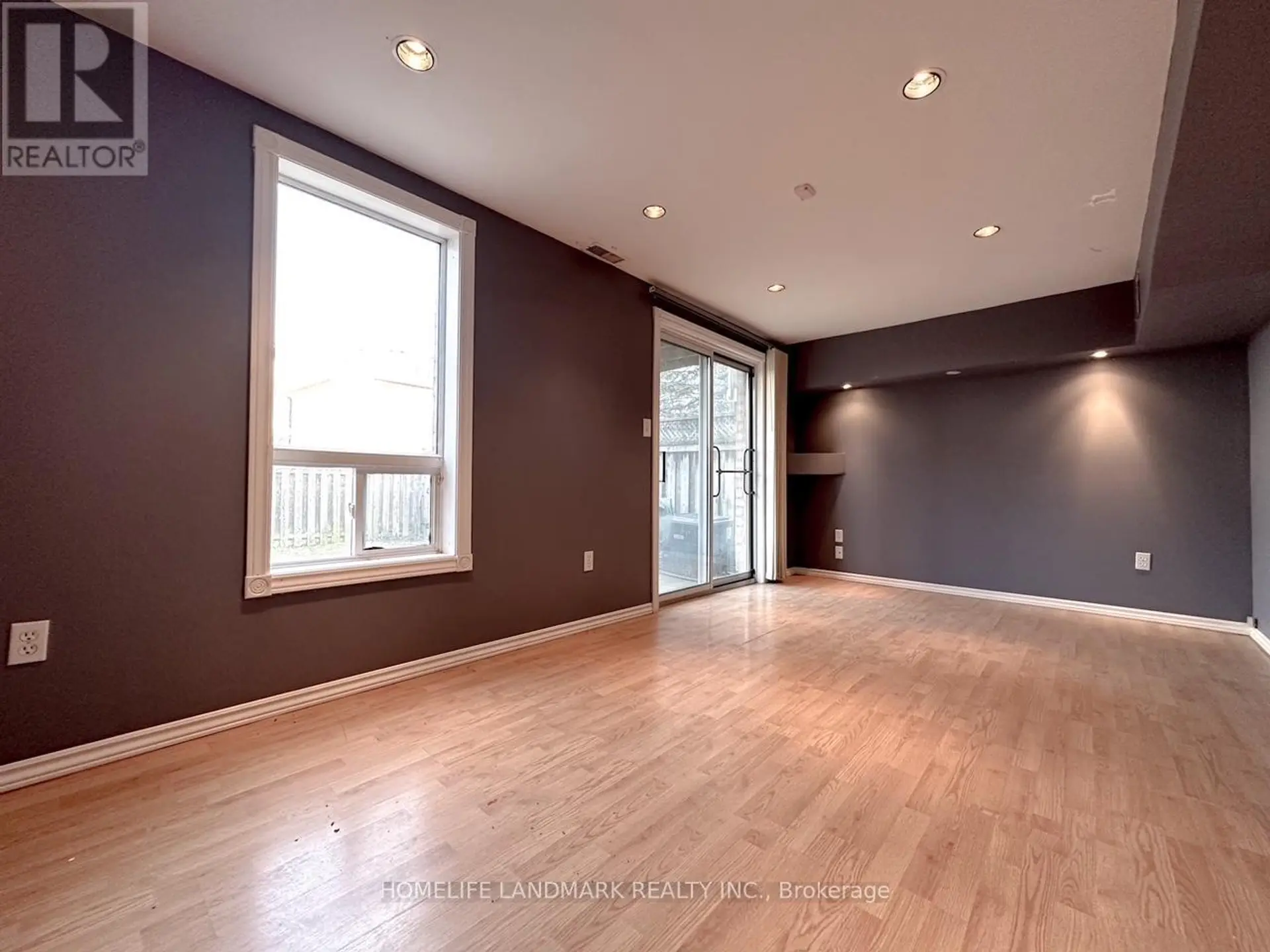 24 CRITTENDEN DRIVE - Image 12