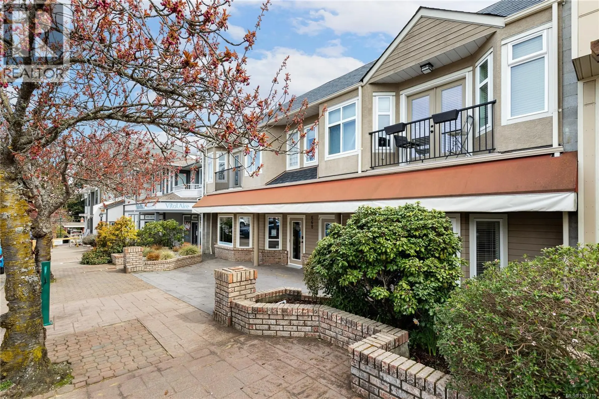 Property at #4 668 Beach Rd, Qualicum Beach, BC