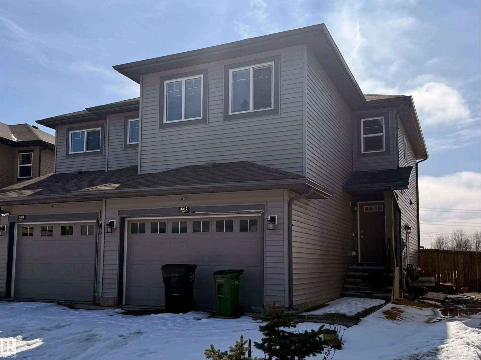 3317 11 AV NW - Image 1
