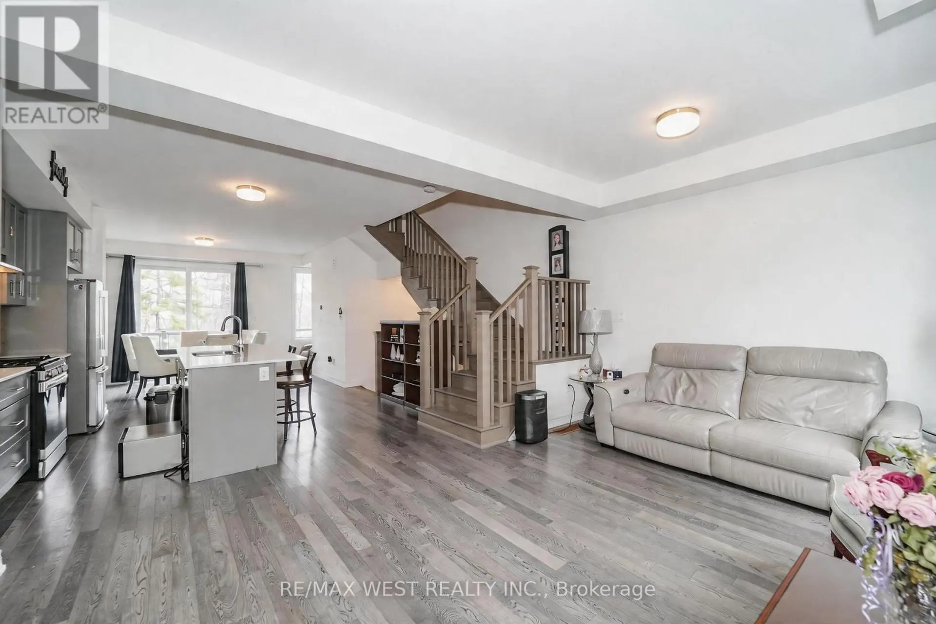 7 FOLCROFT STREET W - Image 7