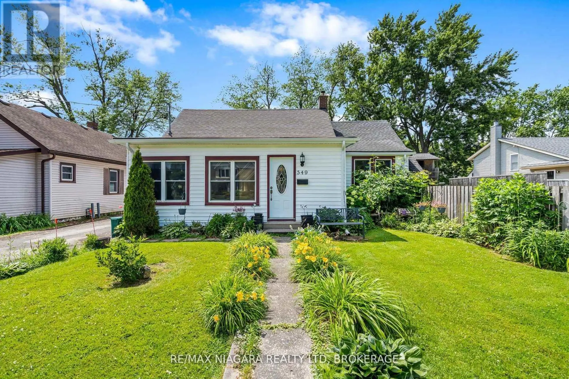 549 FERNDALE AVENUE - Image 1