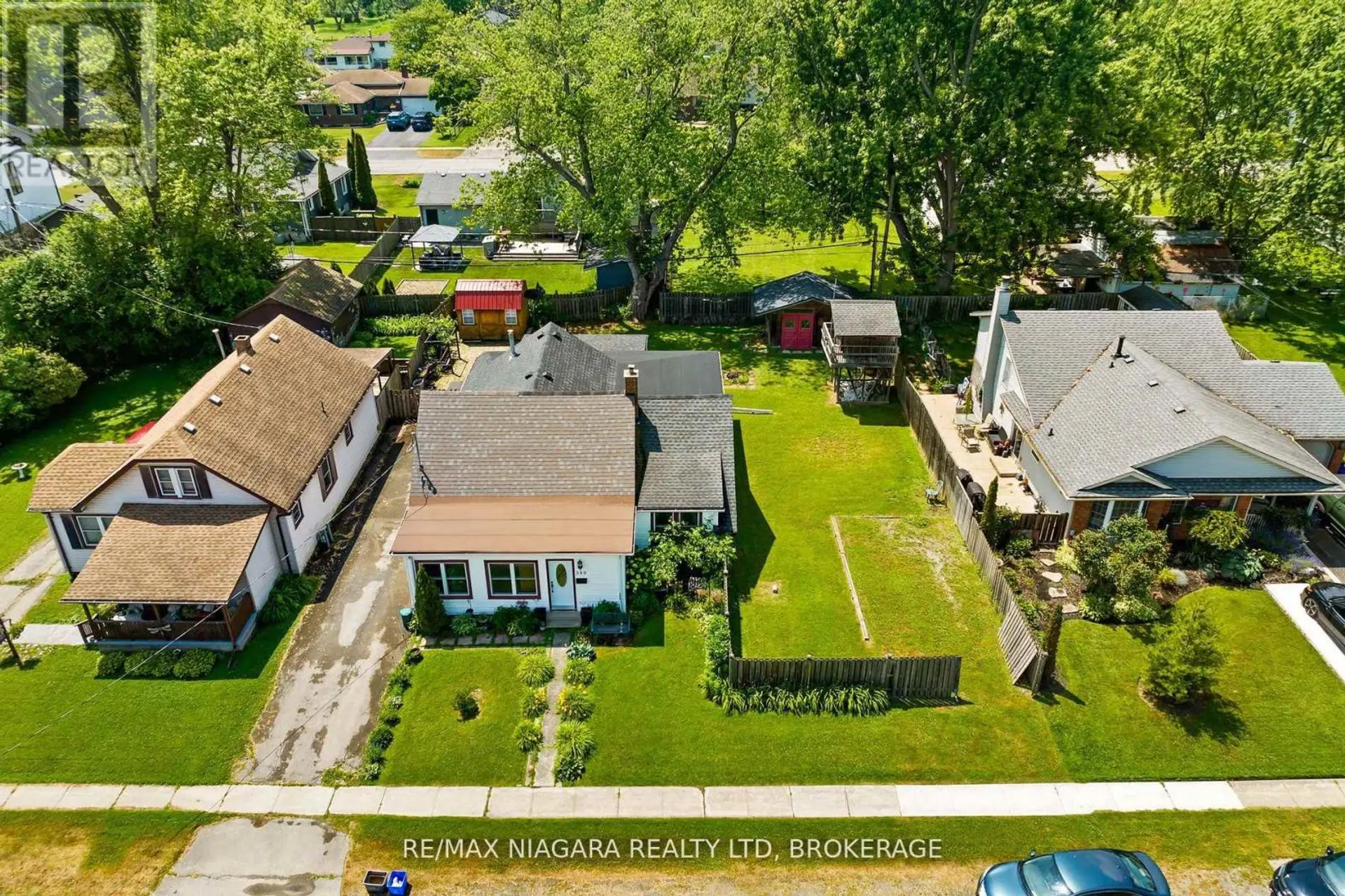 549 FERNDALE AVENUE - Image 4