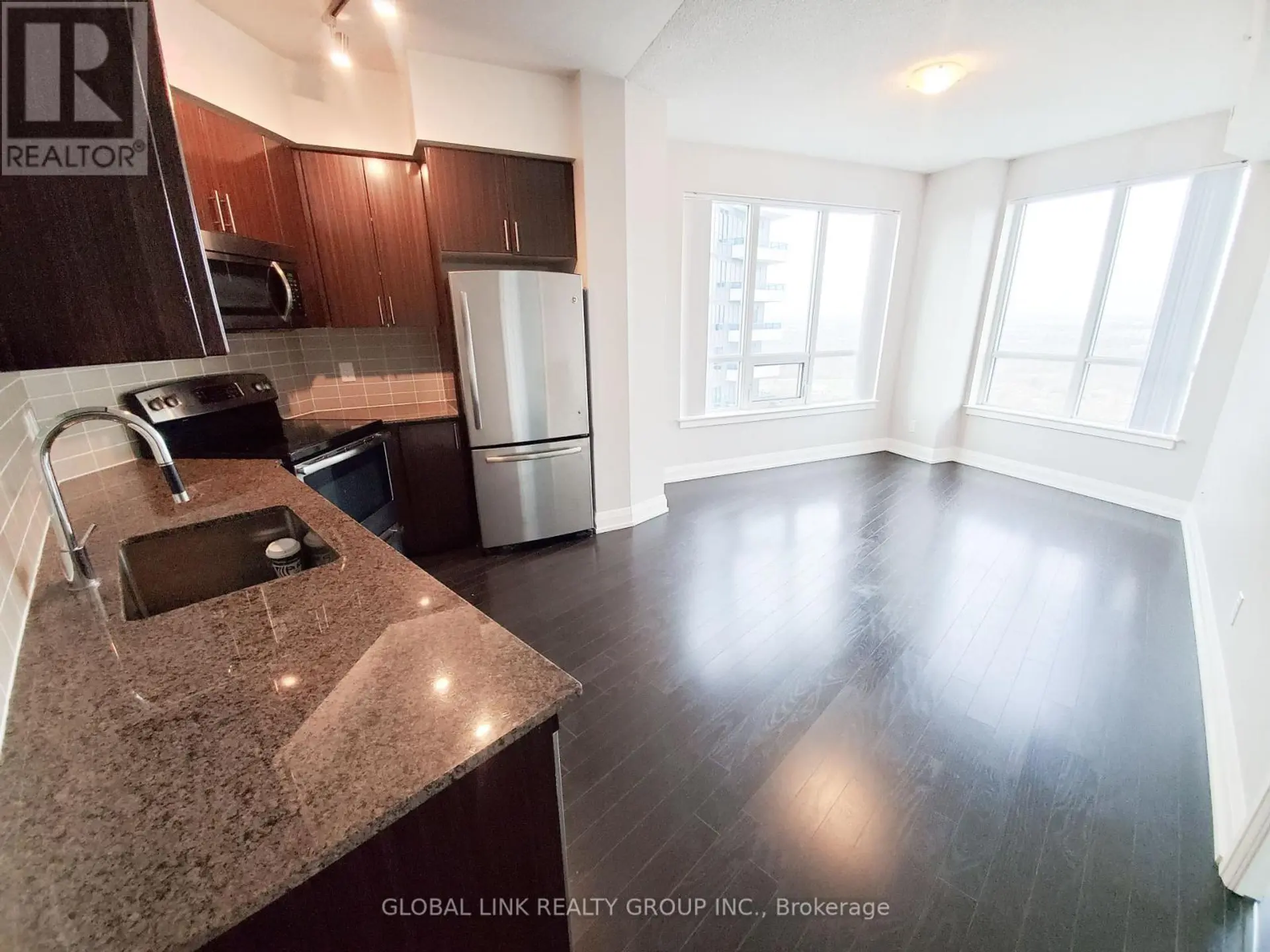#2632 7161 YONGE STREET - Image 1