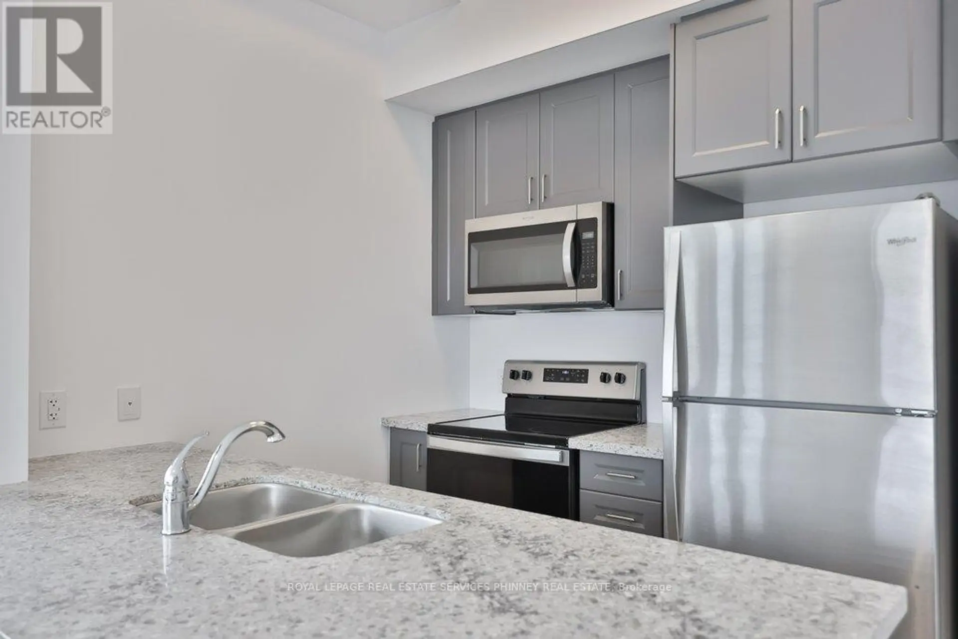 #506 470 DUNDAS STREET E - Image 8
