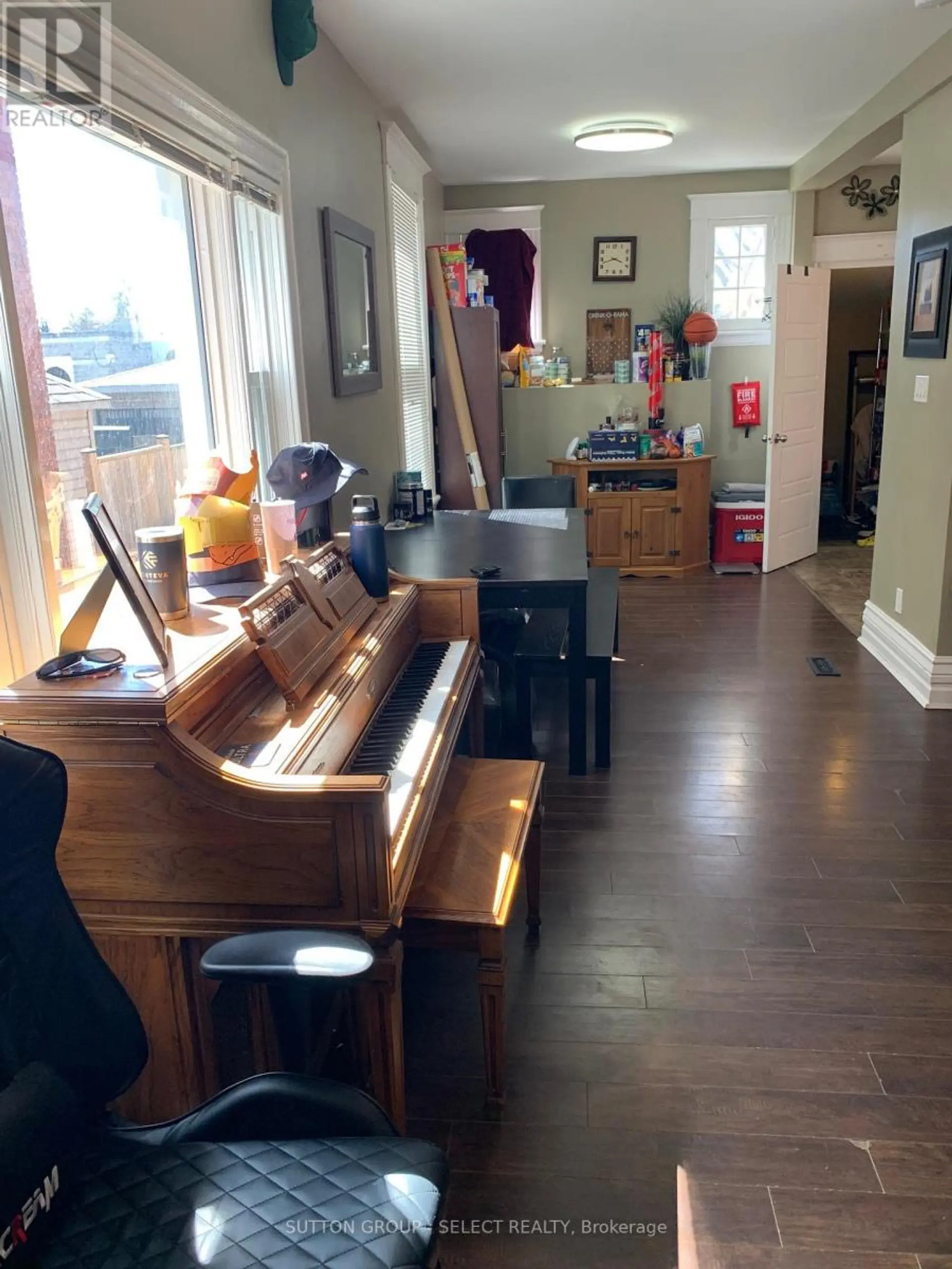 7 SUMMIT AVENUE - Image 3
