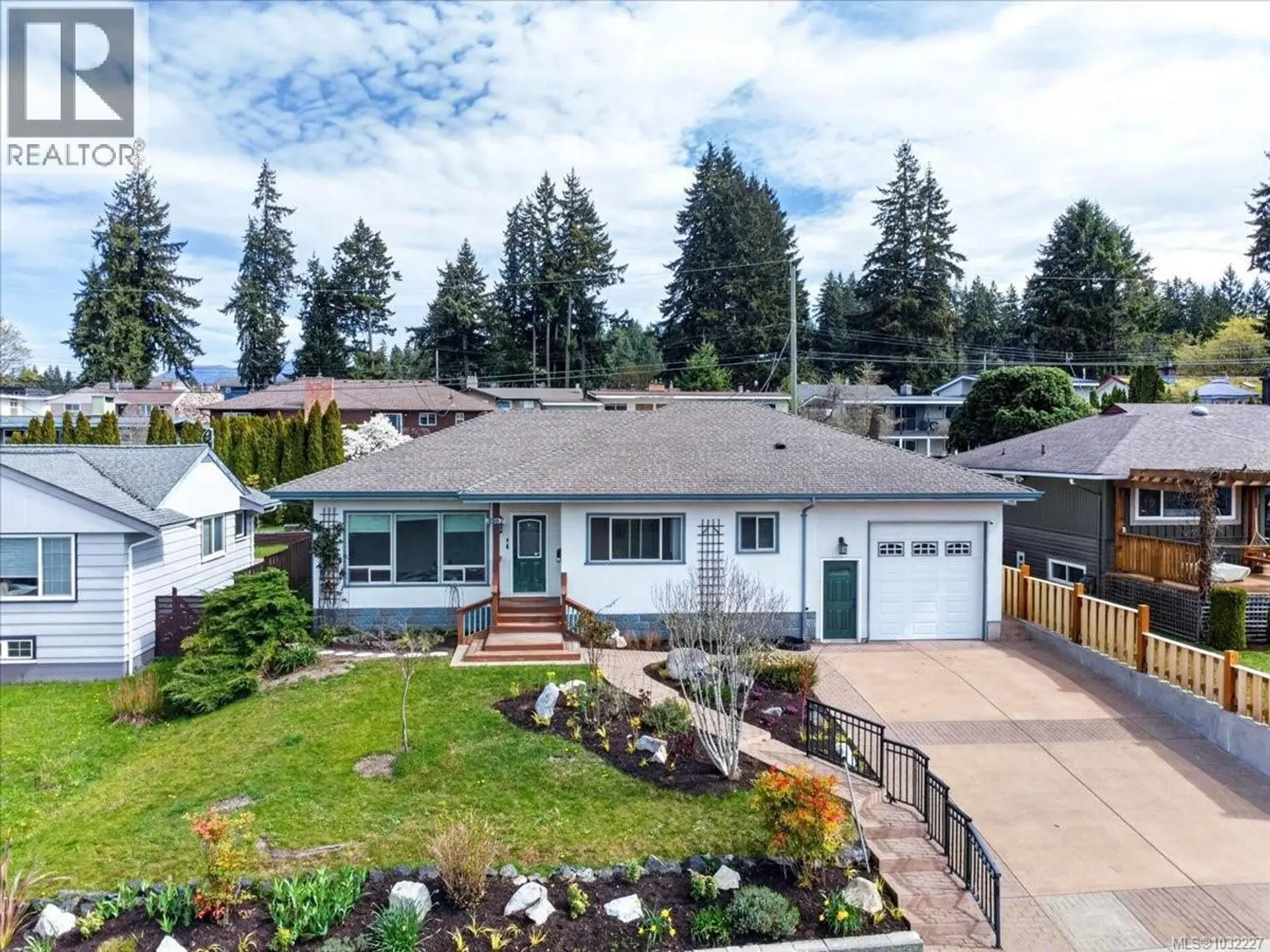 Property at 3567 16th Ave, Port Alberni, BC