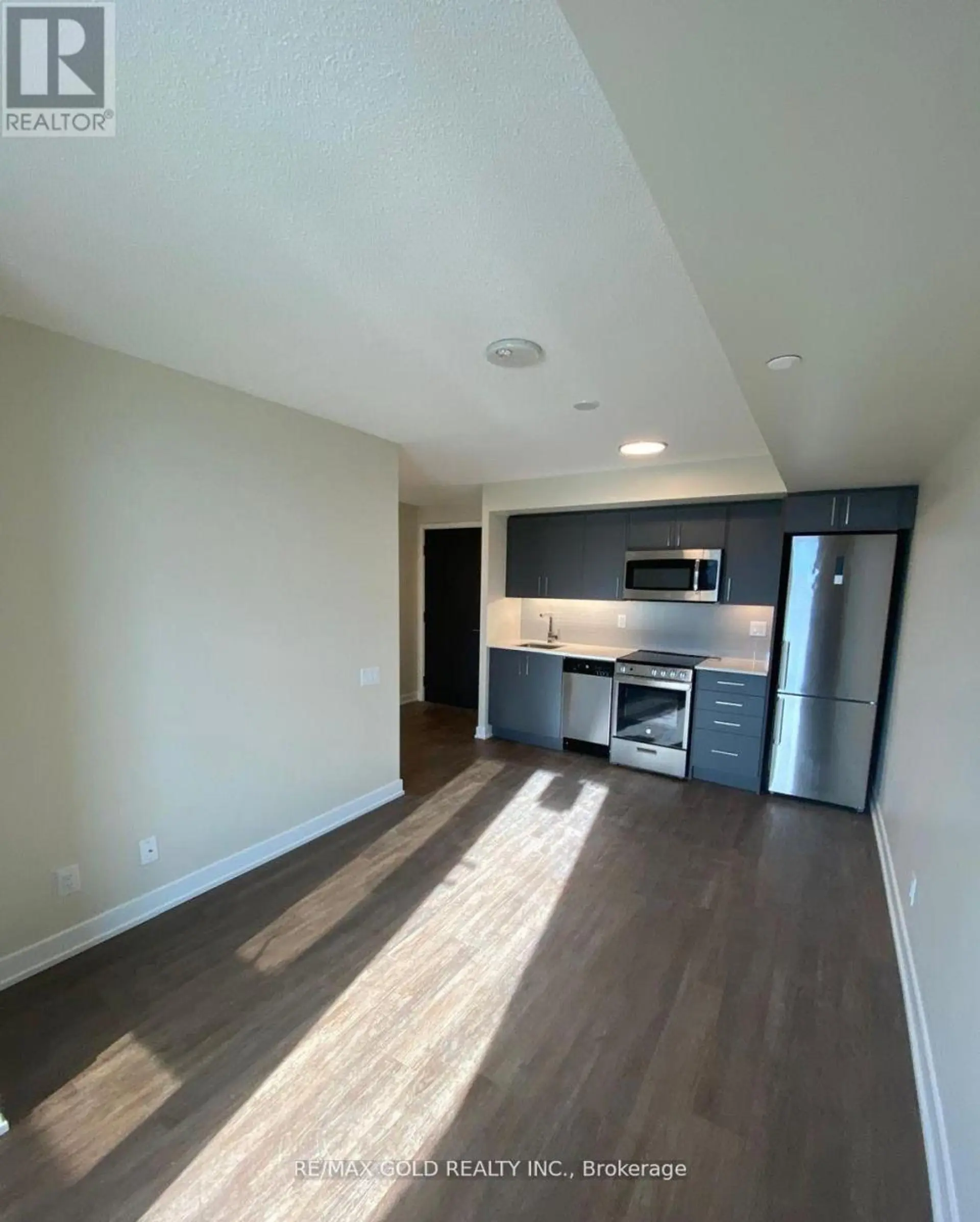 #515 38 MONTE KWINTER COURT - Image 4