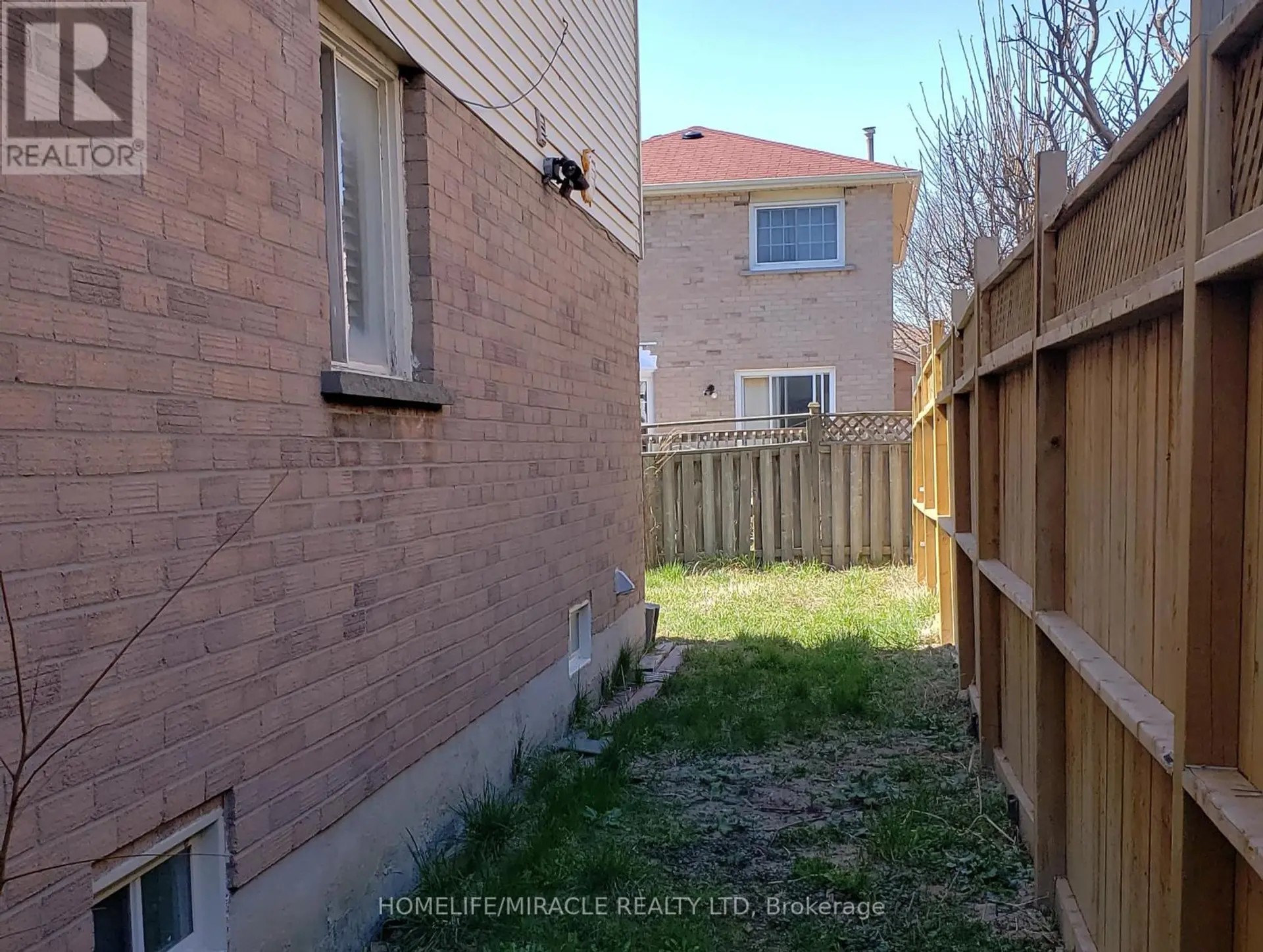 487 WALLENBERG CRESCENT - Image 10