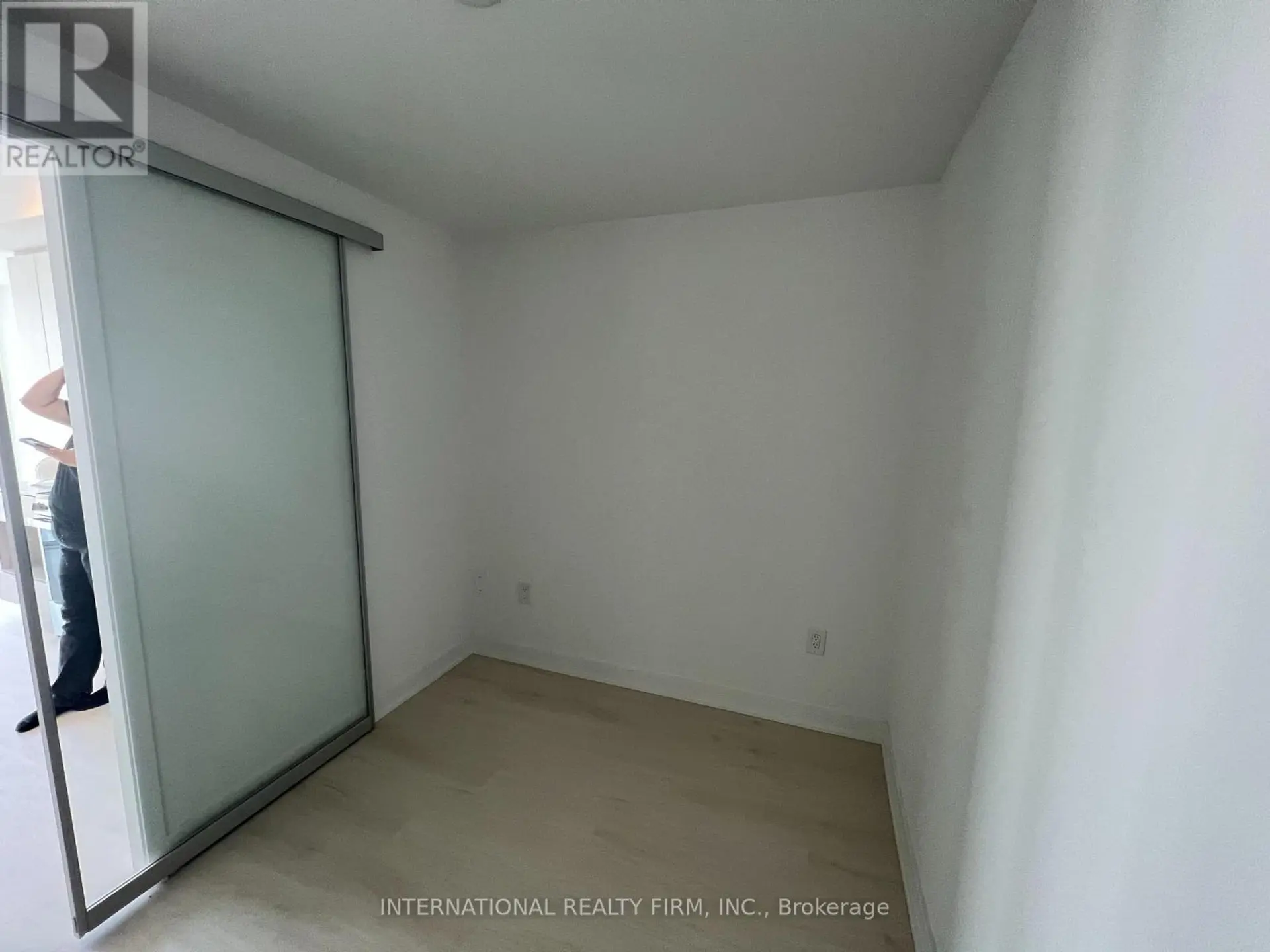 #4002 3900 CONFEDERATION PARKWAY - Image 7