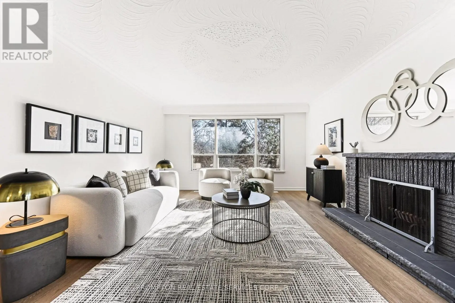81 MAXOME AVENUE - Image 1