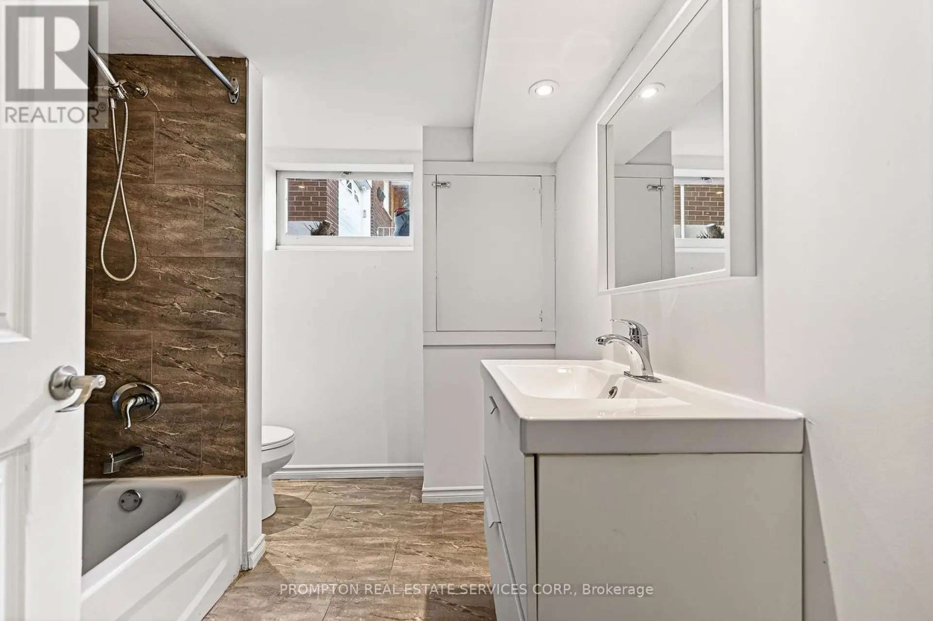 81 MAXOME AVENUE - Image 16