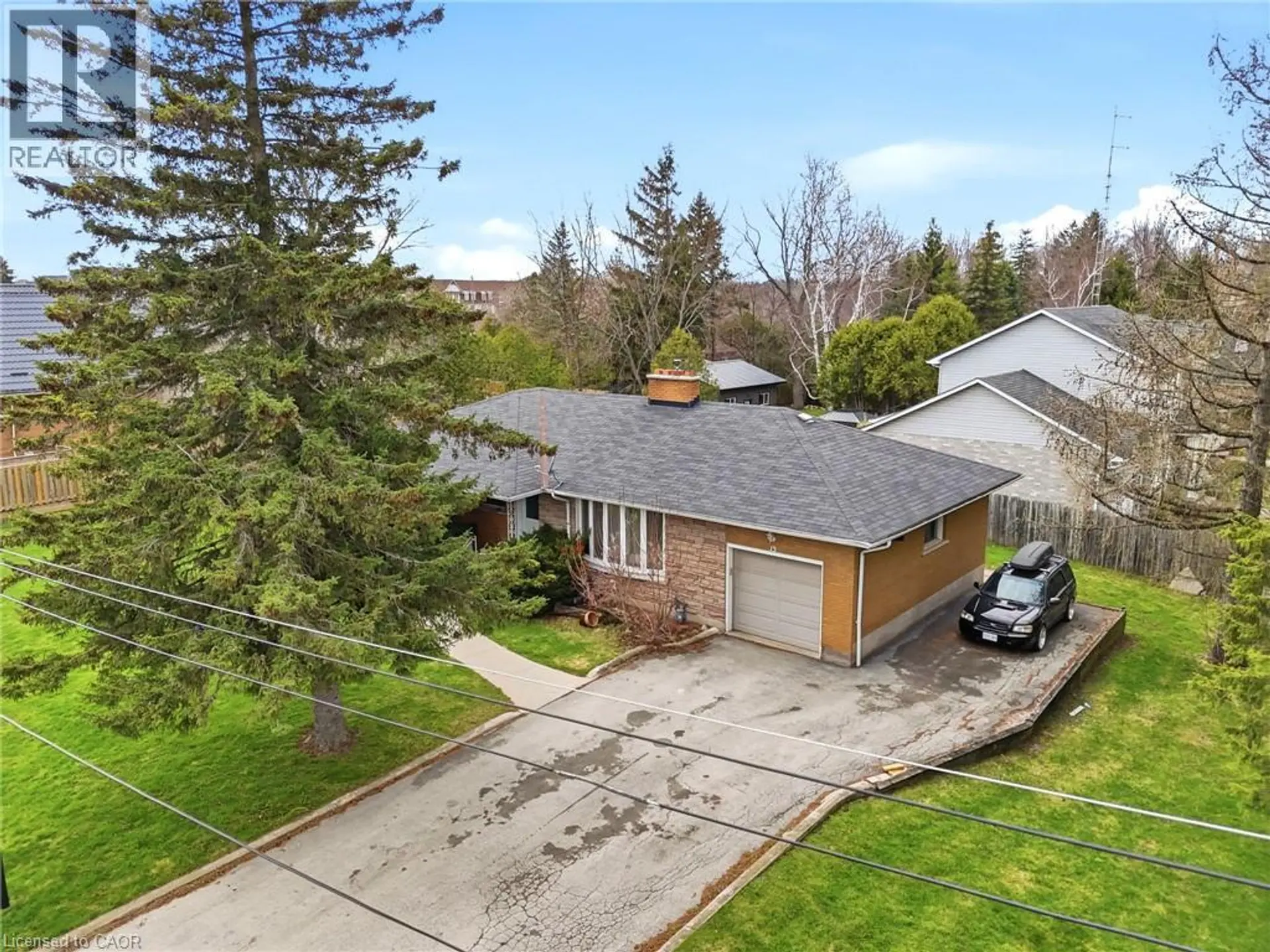 13 WESTVIEW CRESCENT - Image 1