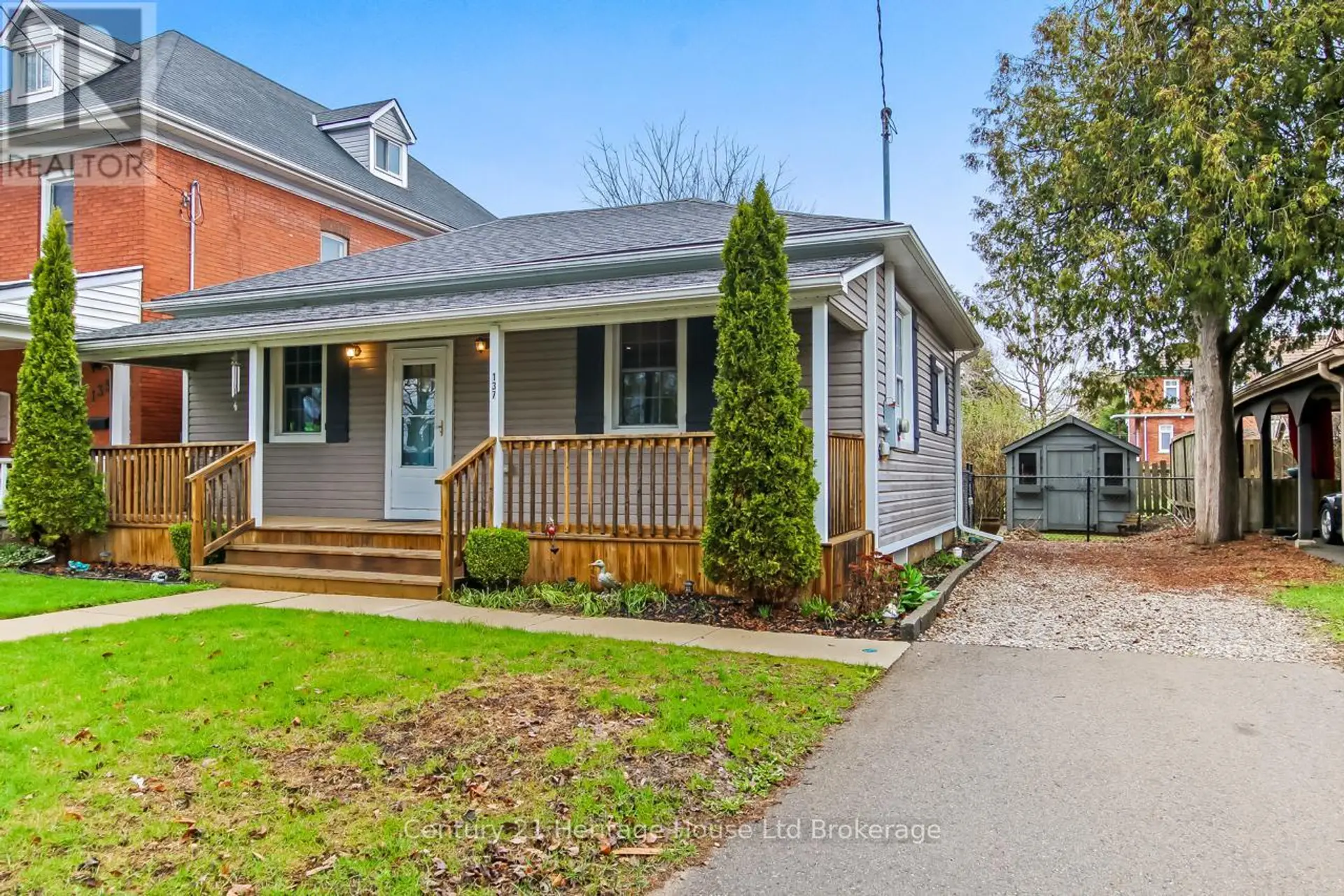137 WONHAM STREET S - Image 2