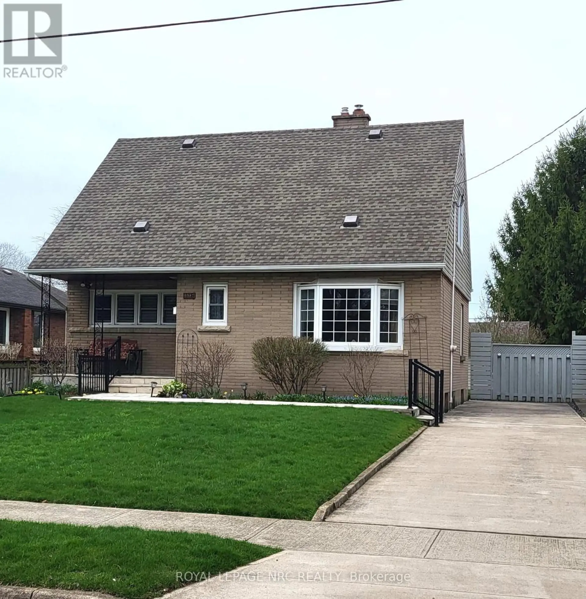 6987 DELL AVENUE - Image 1