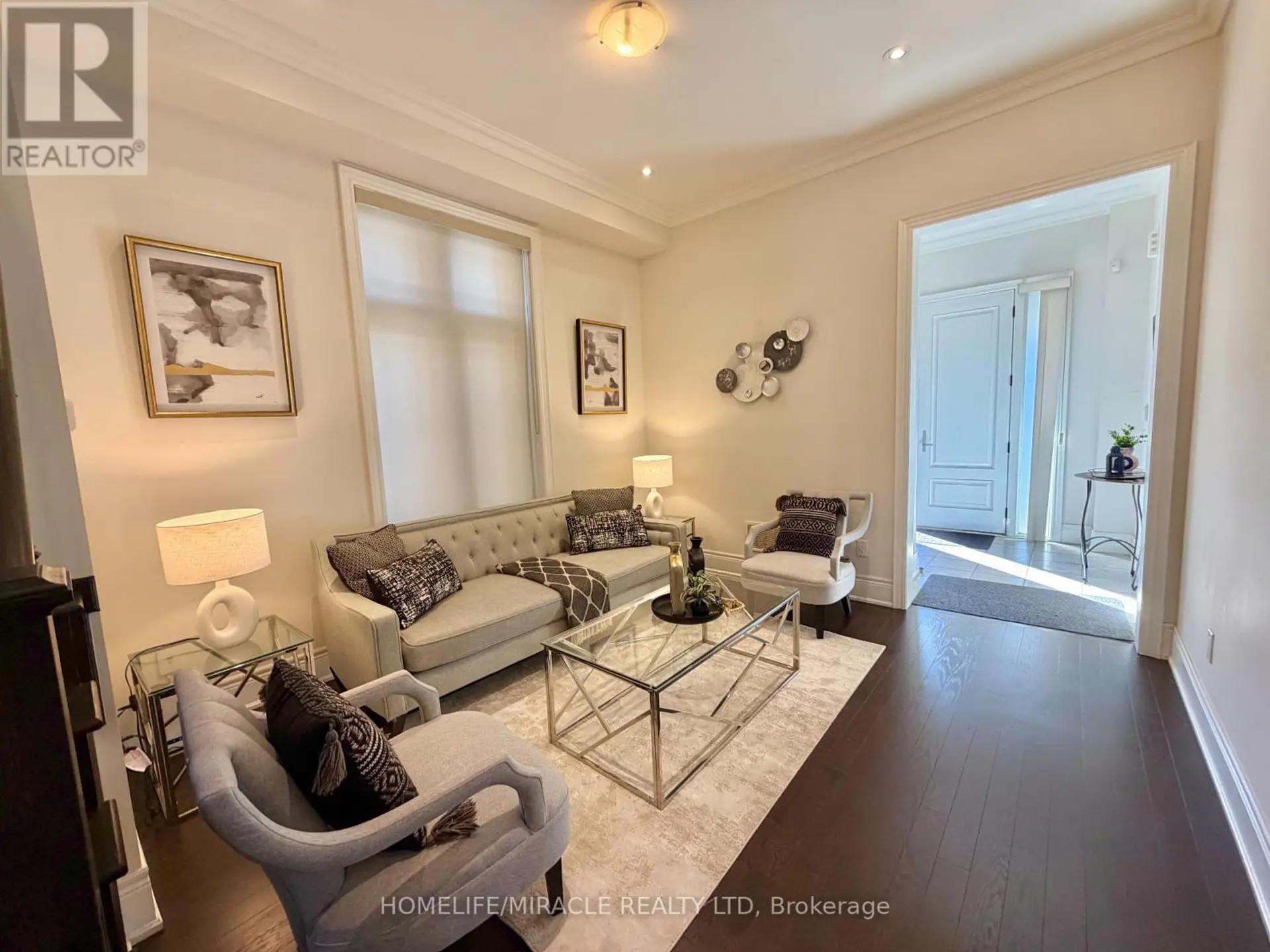 16 LYLE WAY - Image 2