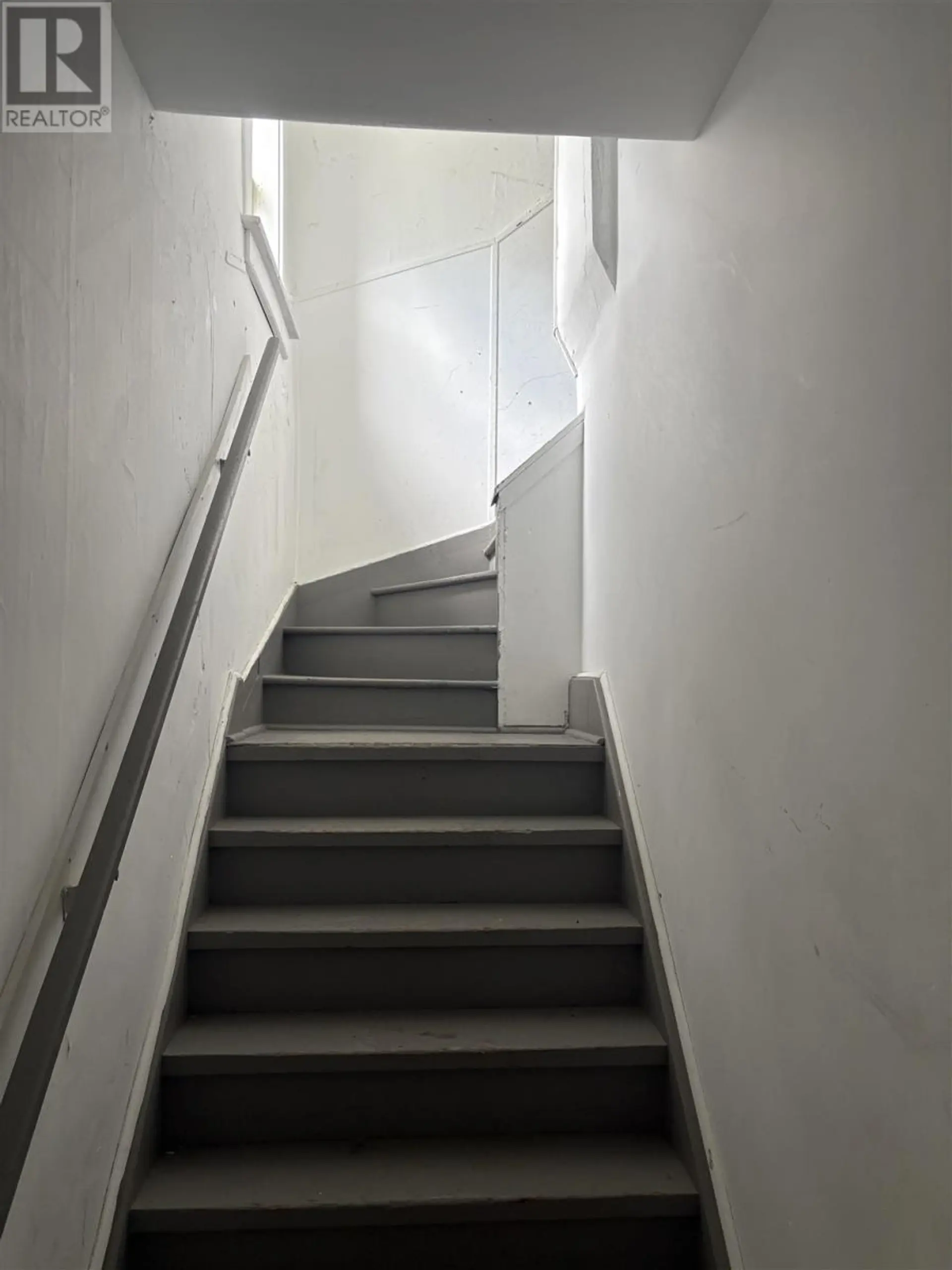 231 BROWN ST - Image 11