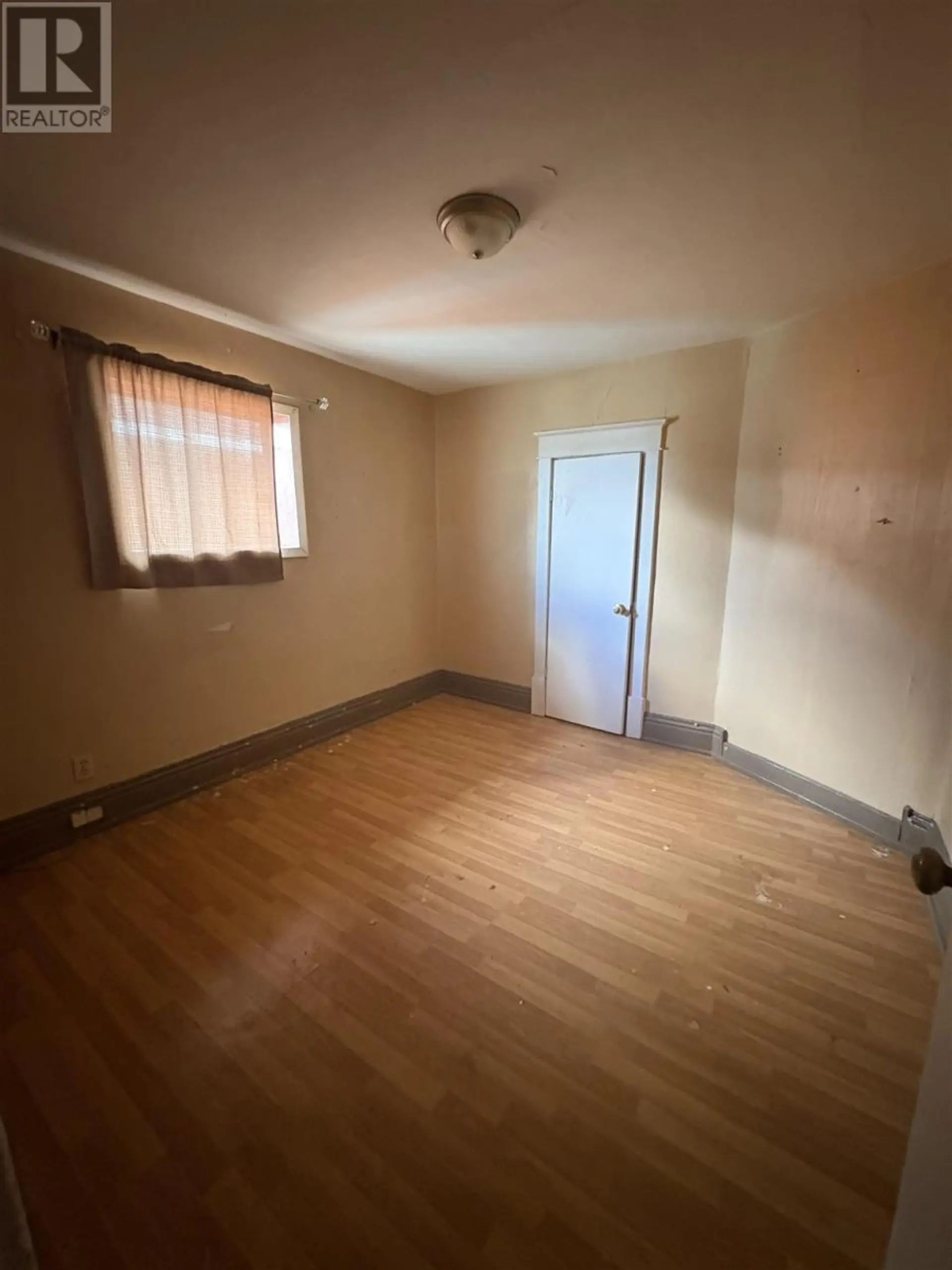 231 BROWN ST - Image 16