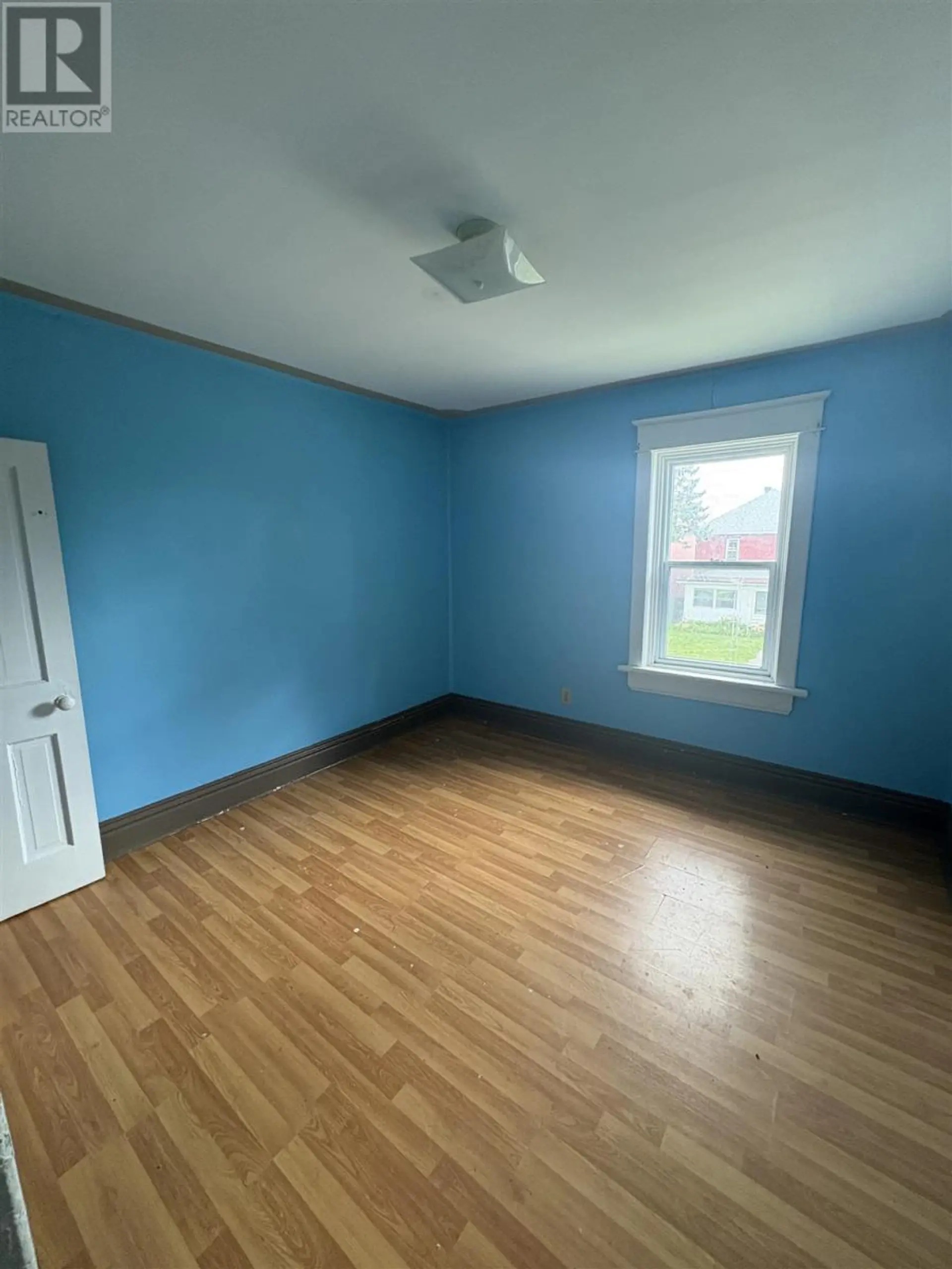 231 BROWN ST - Image 18