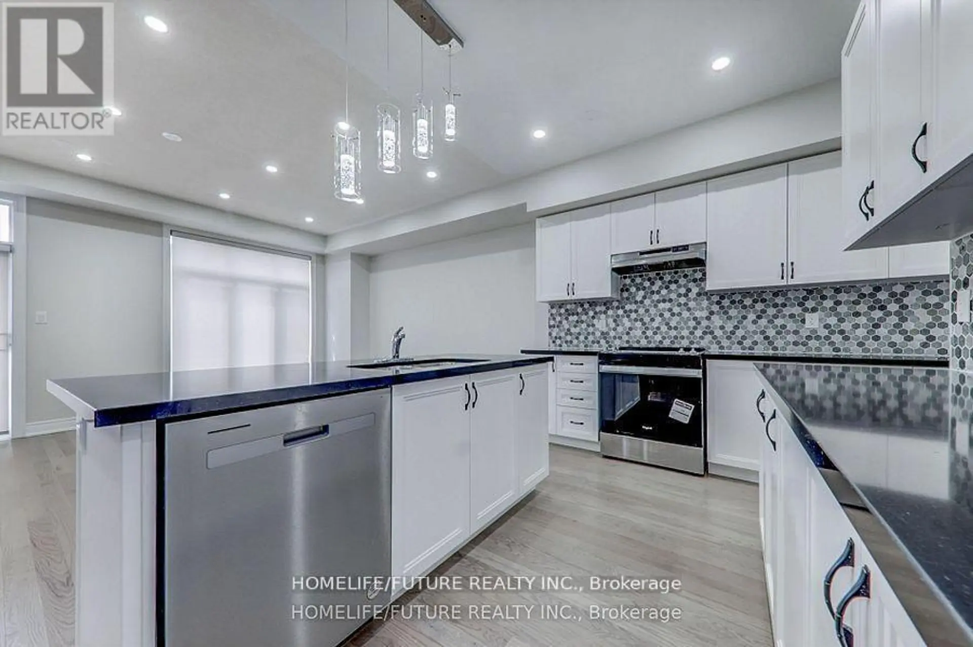 26 THOMAS HOPE LANE - Image 6