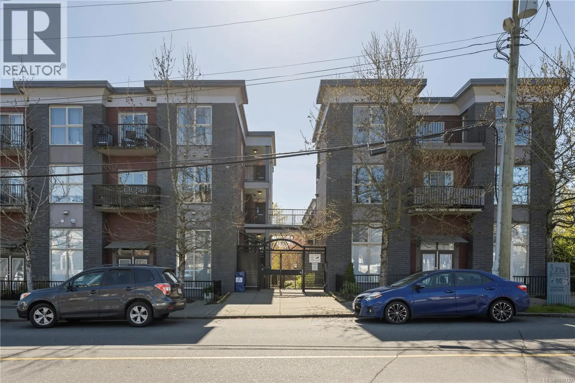 Property at #310 555 Franklyn St, Nanaimo, BC