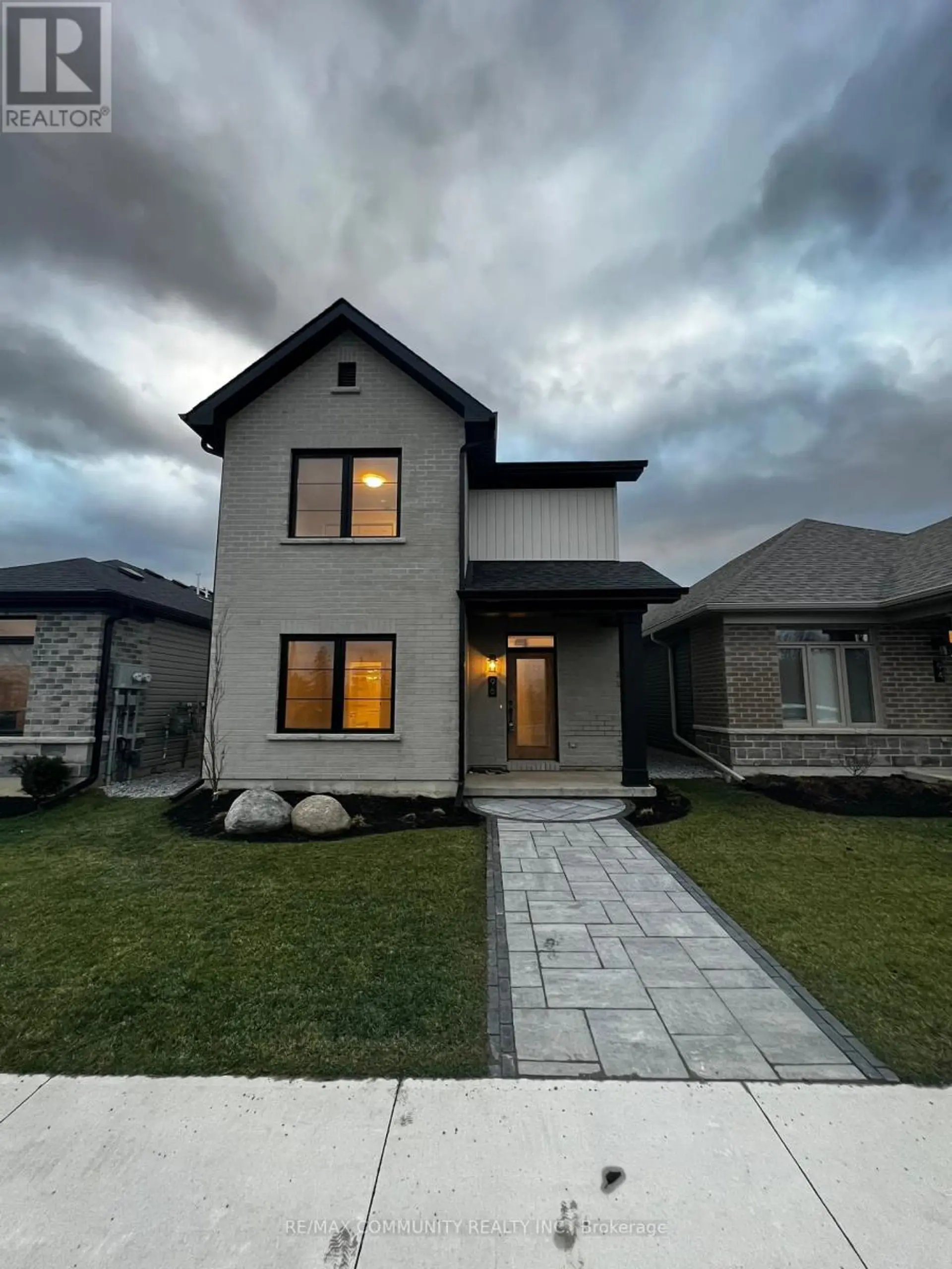 96 RIVERSTONE WAY - Image 1